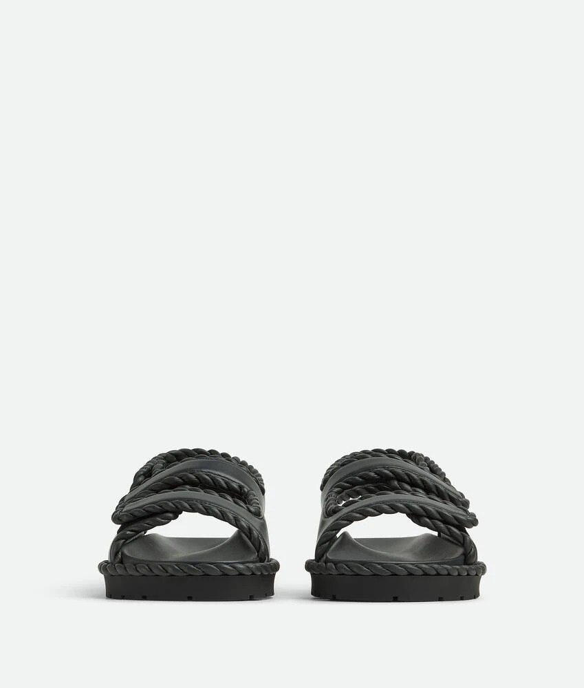 Bottega Veneta  40 4