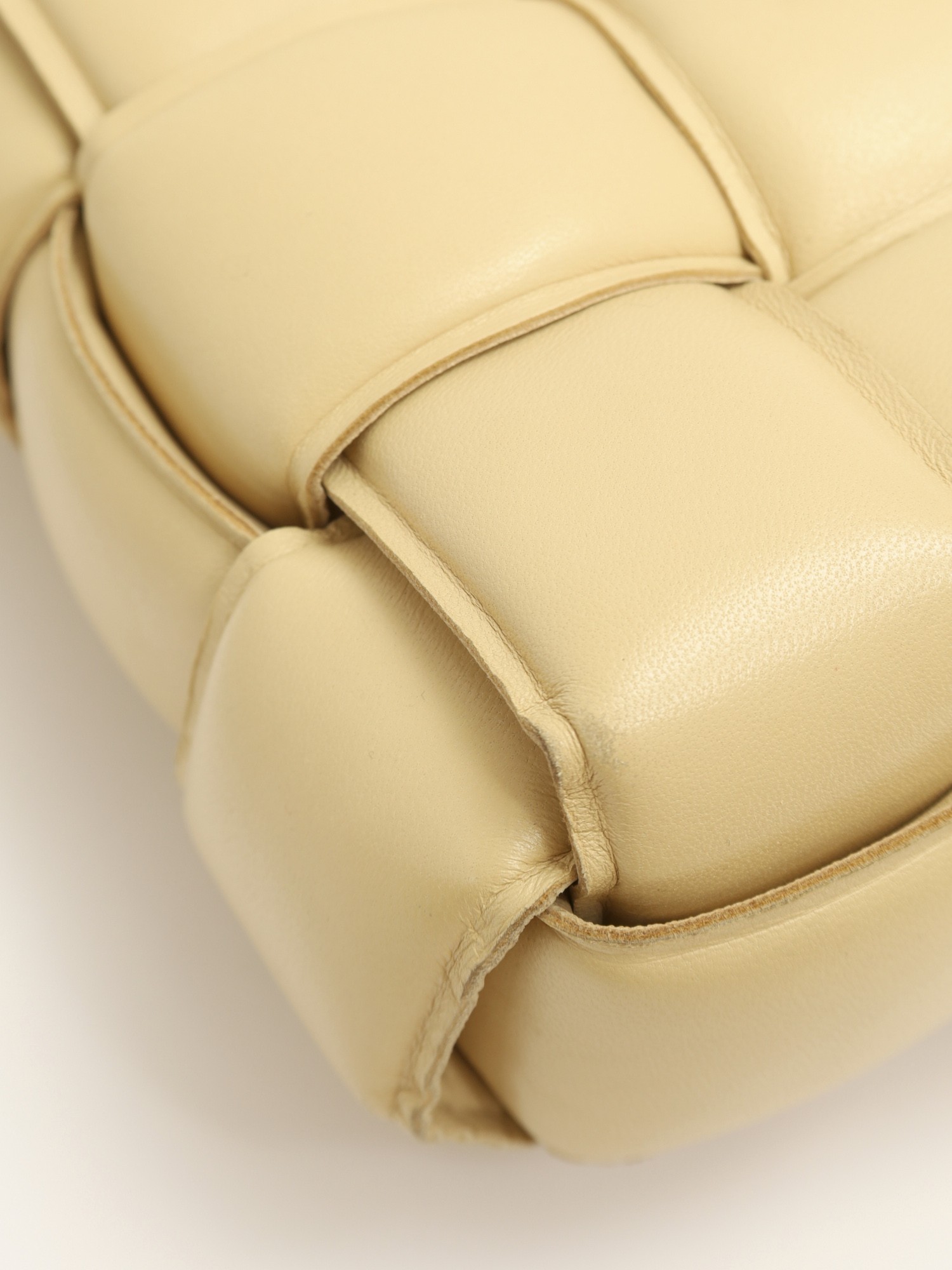 Bottega Veneta Cassette 12