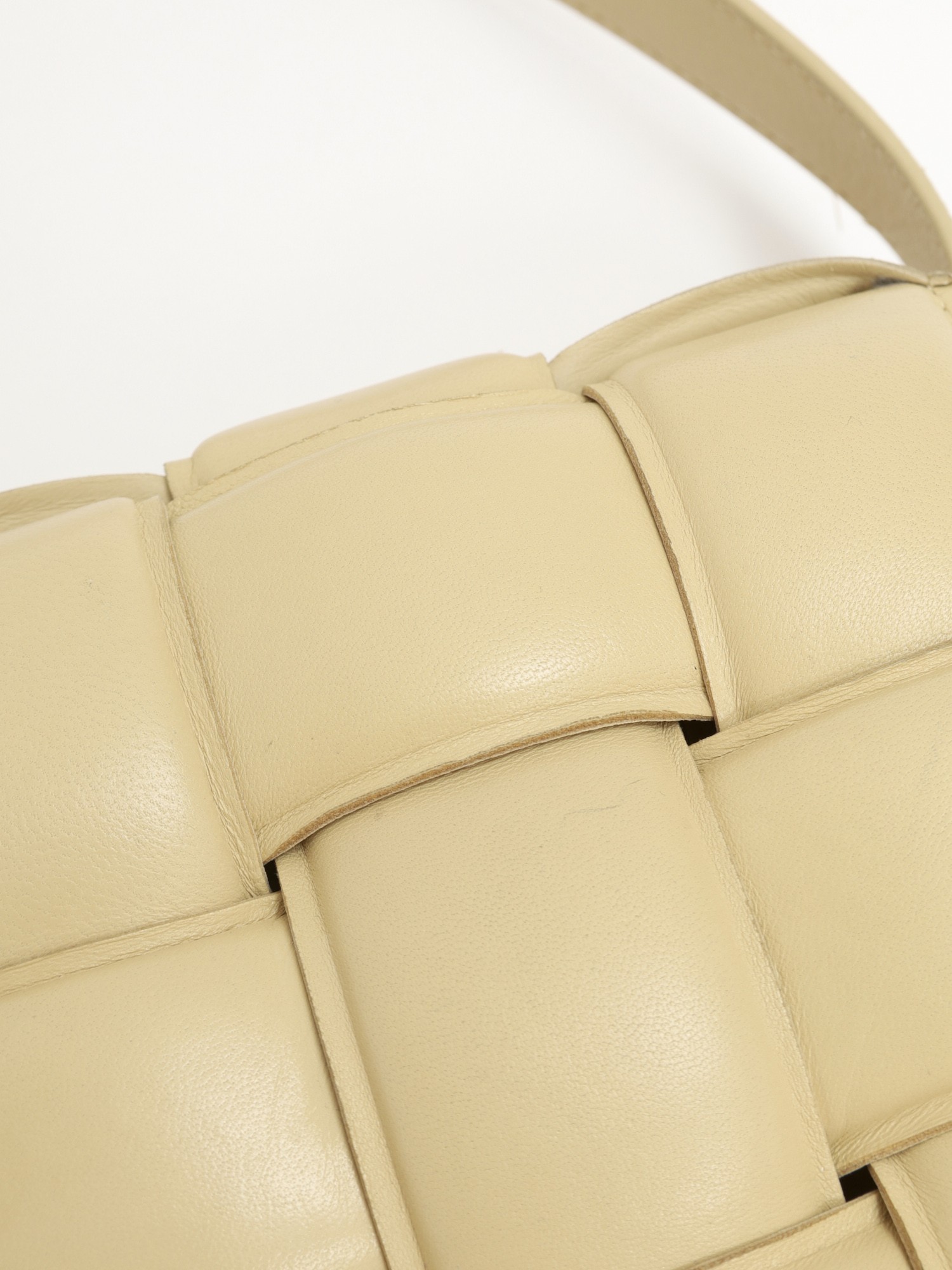 Bottega Veneta Cassette 6