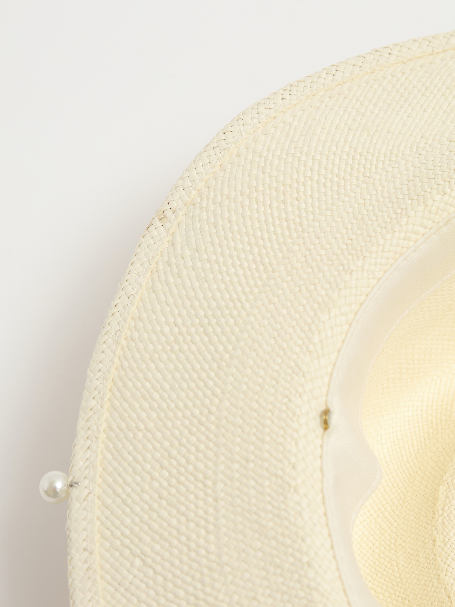 Ruslan Baginskiy Hat 7