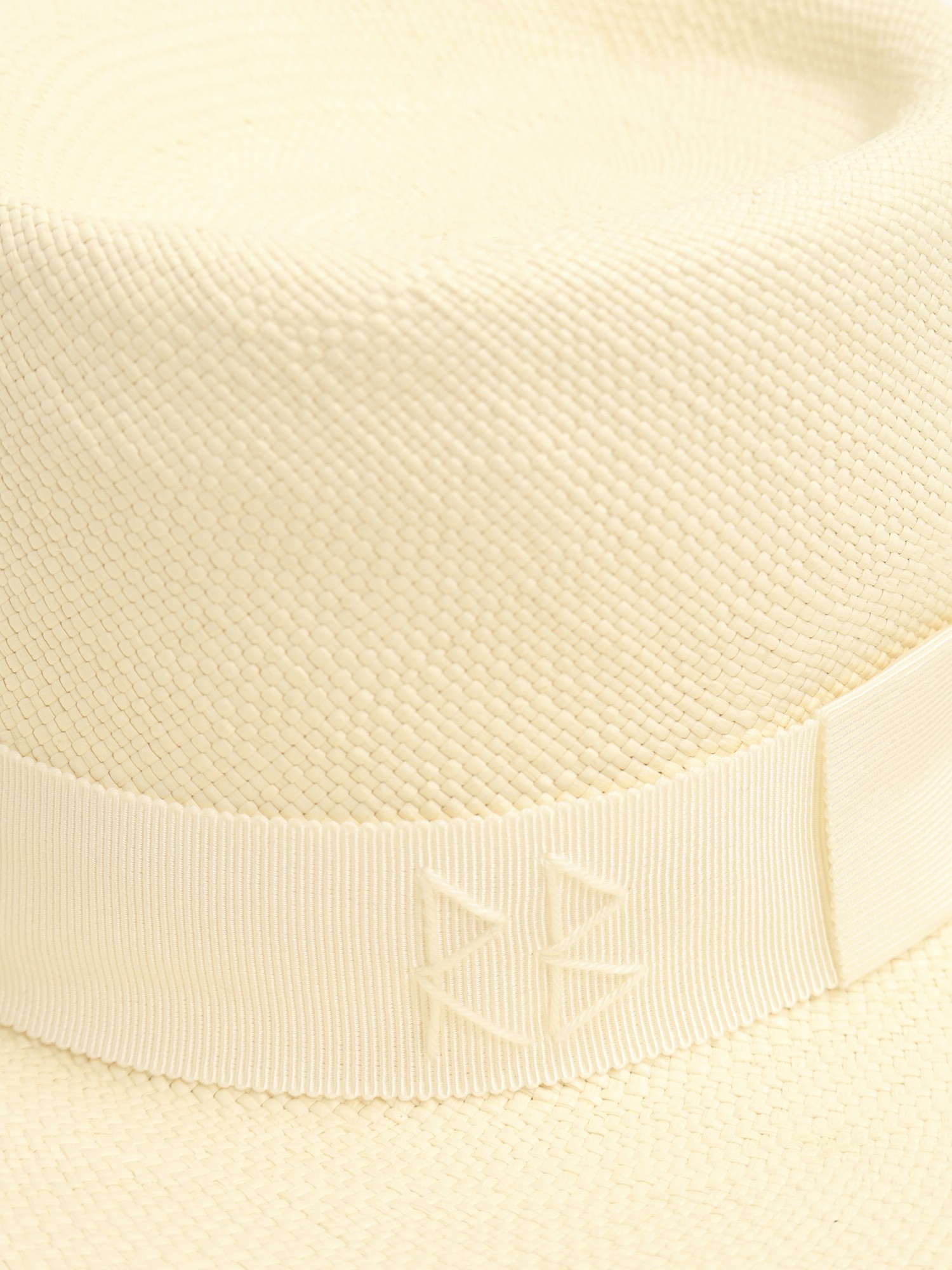 Ruslan Baginskiy Hat 5