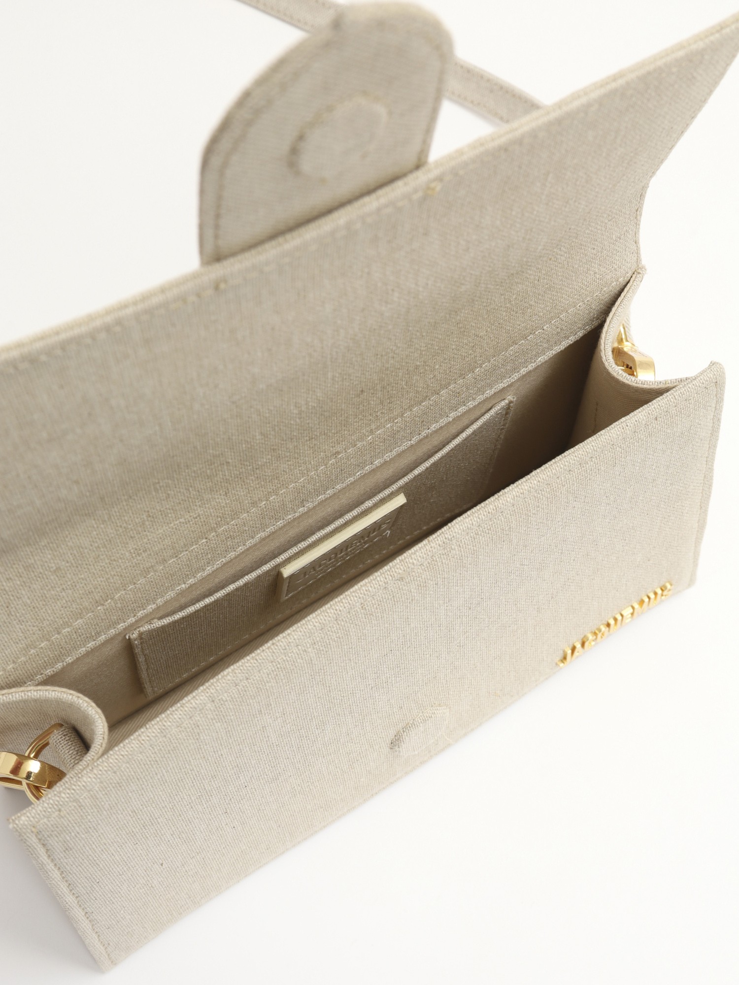 Jacquemus Le Bambino 11