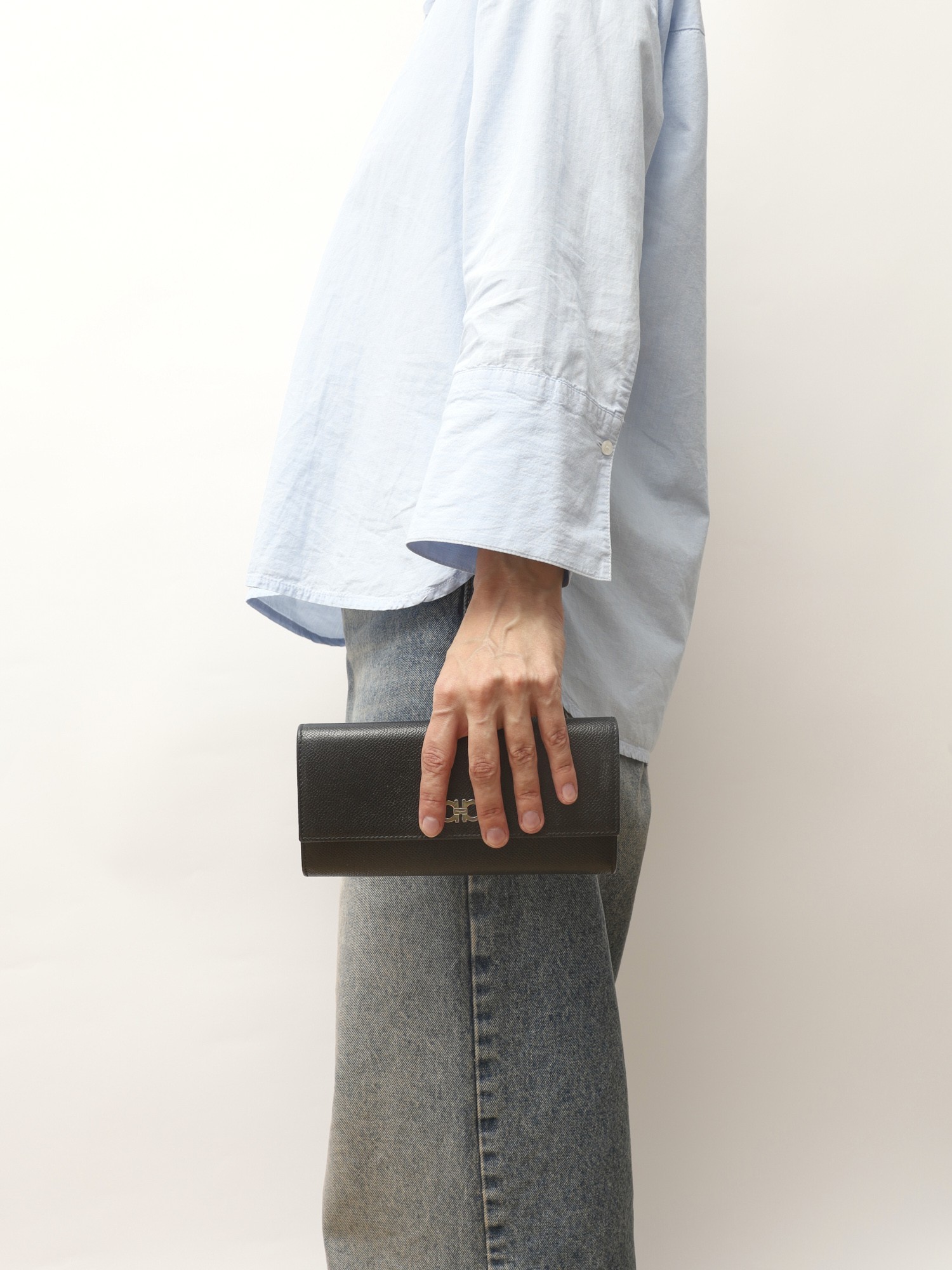 Salvatore Ferragamo Wallet  1