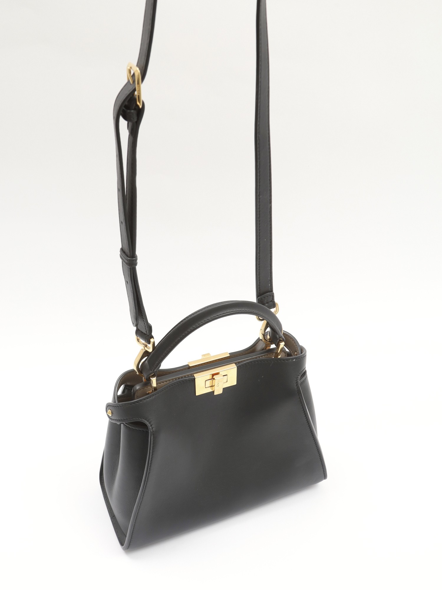 Сумки Fendi Peekaboo изображение #5