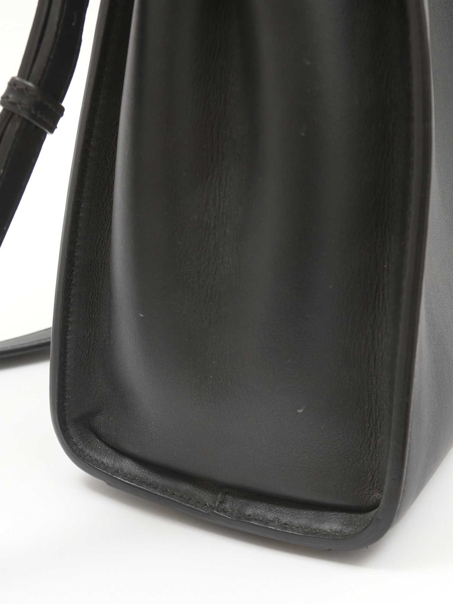 Сумки Fendi Peekaboo изображение #11