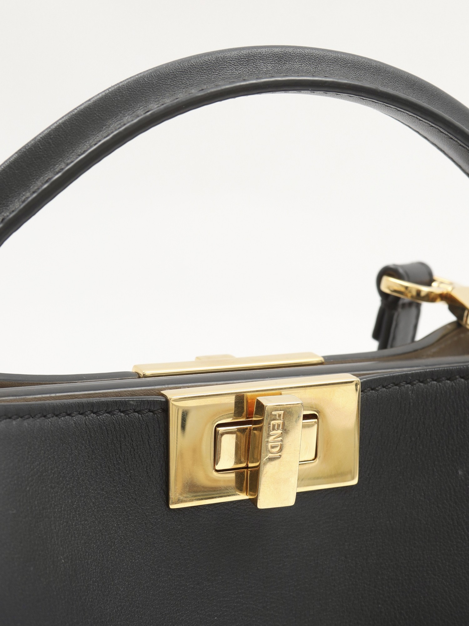 Сумки Fendi Peekaboo изображение #6