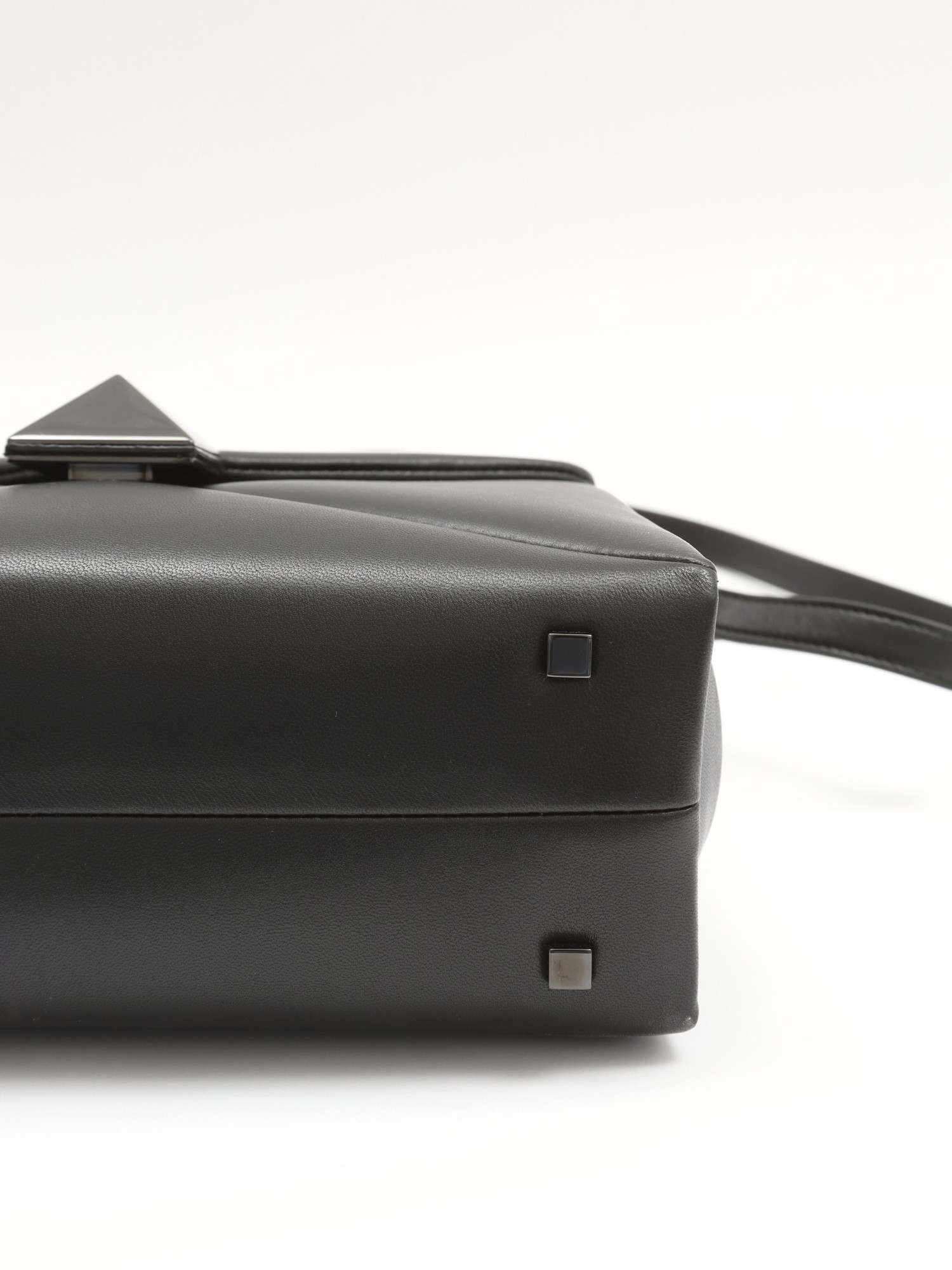 Valentino Leather Bag  9