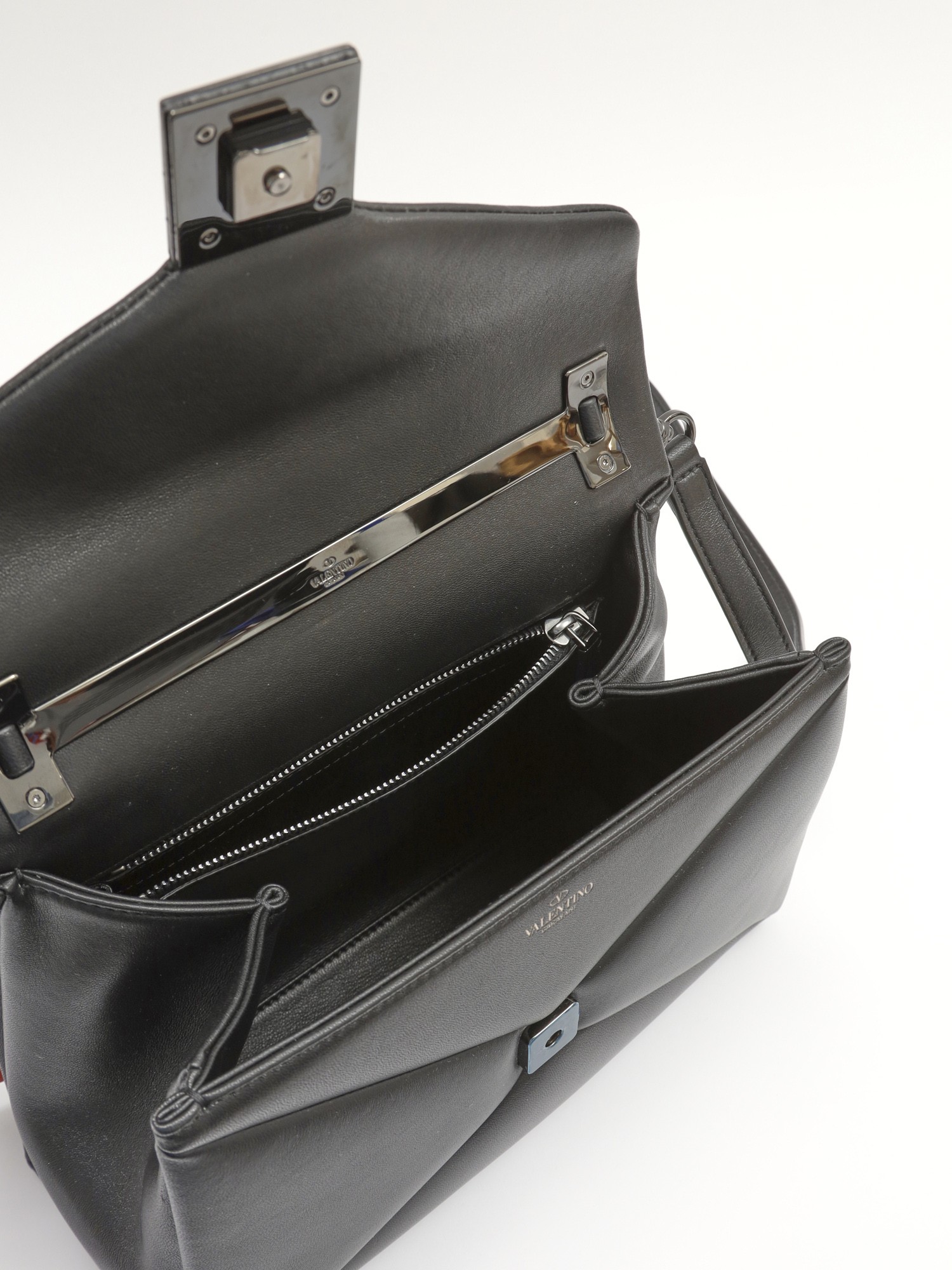 Valentino Leather Bag  10