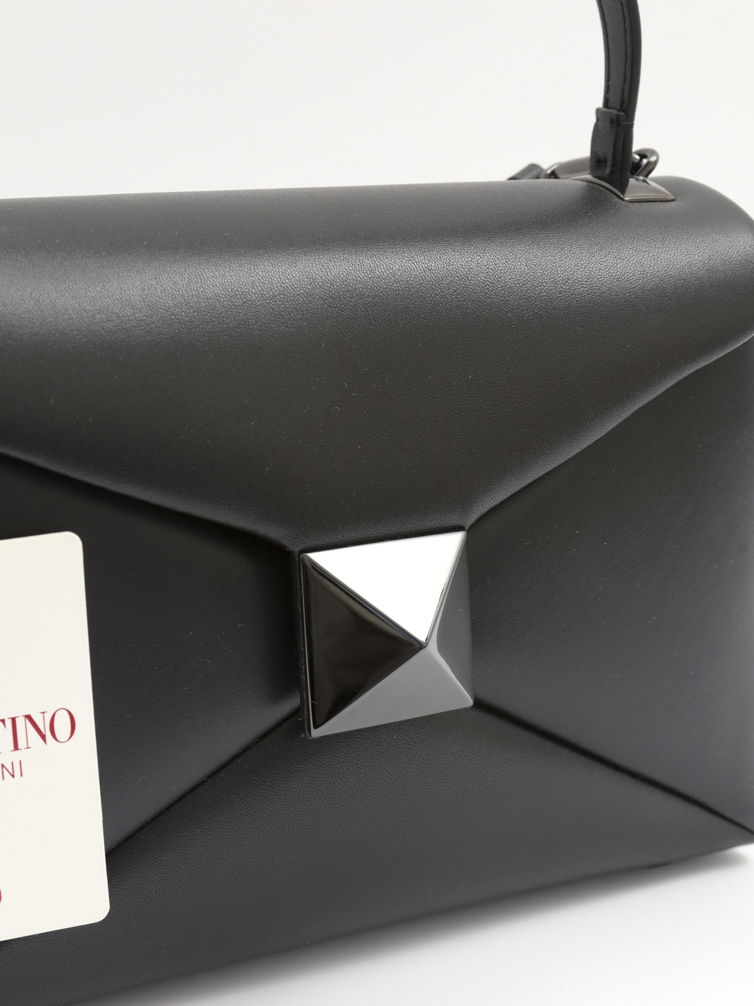 Valentino Leather Bag  5