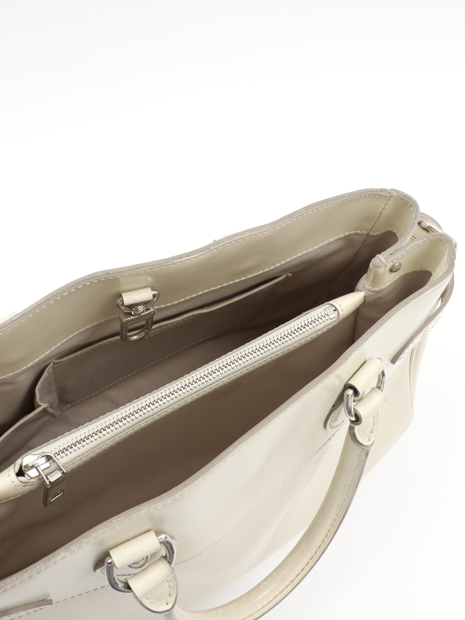 Louis Vuitton Passy 15