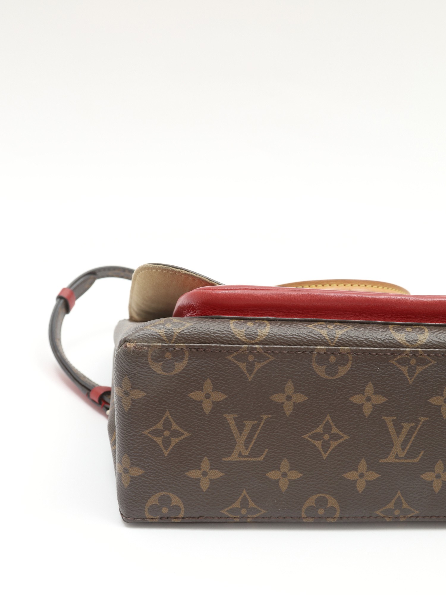 Louis Vuitton Marignan 8