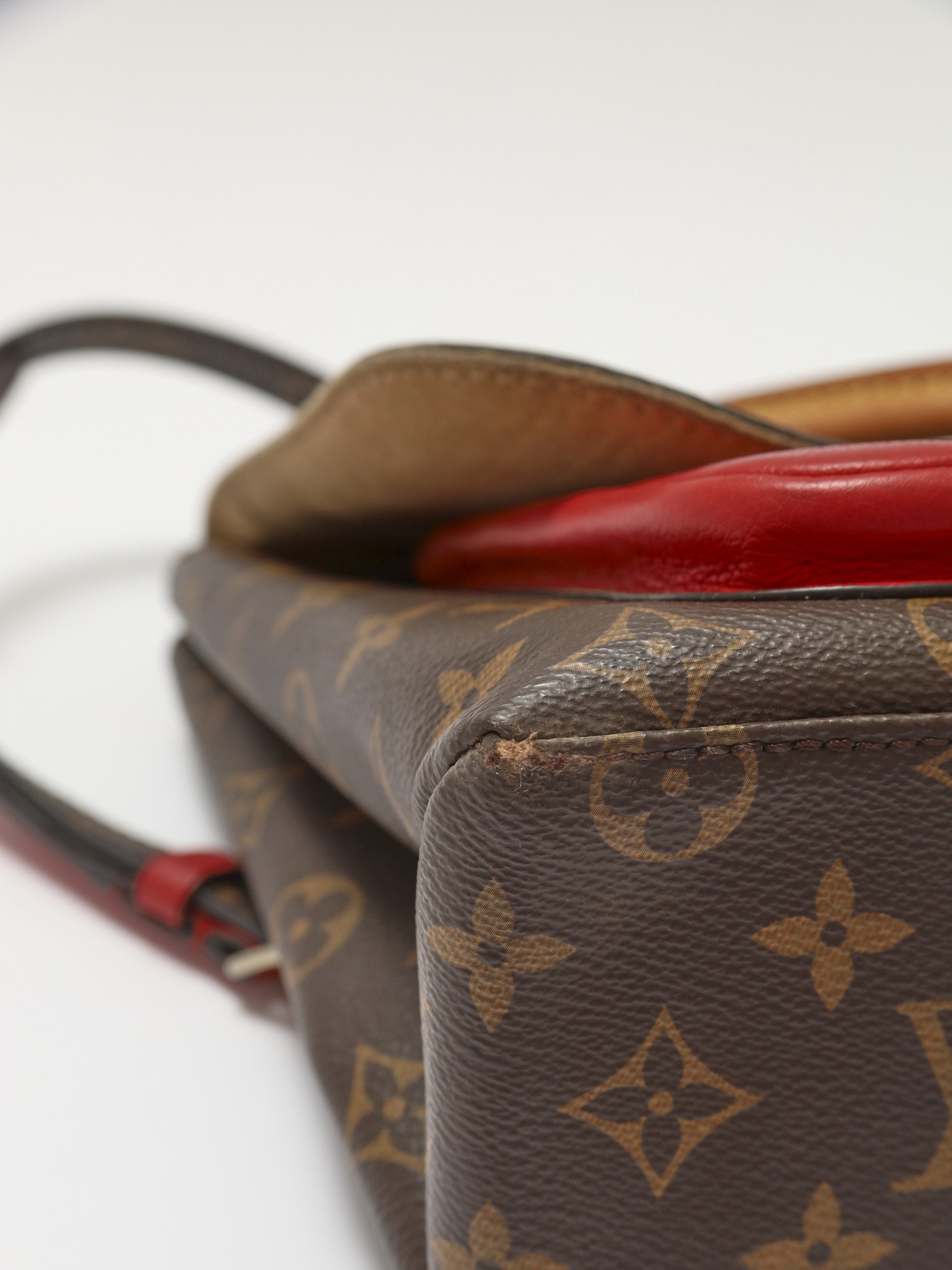 Louis Vuitton Marignan 10