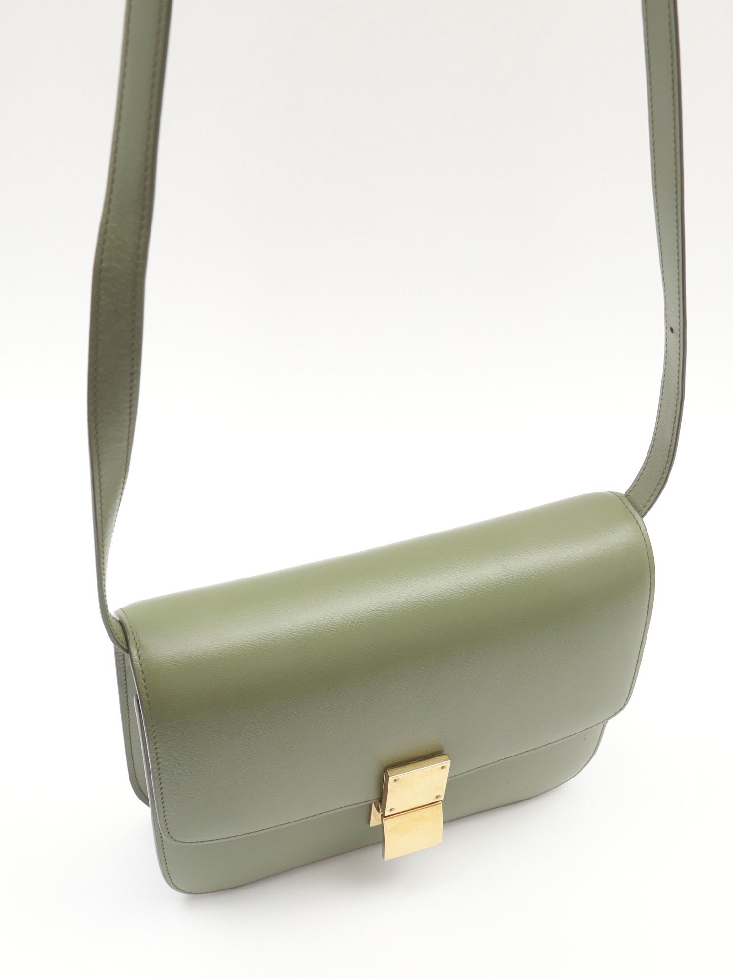 Celine Classic  4