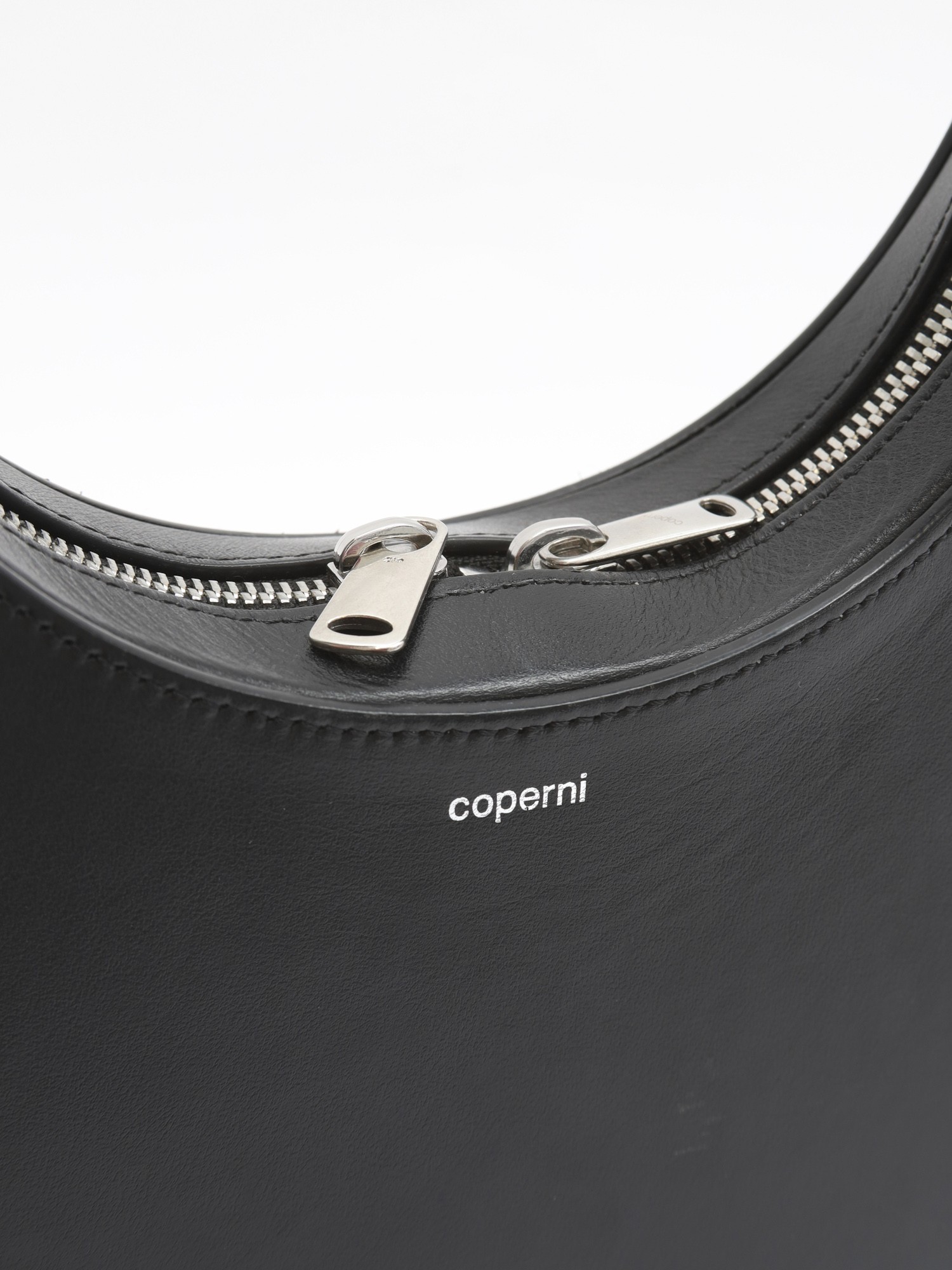 Coperni Swipe 5