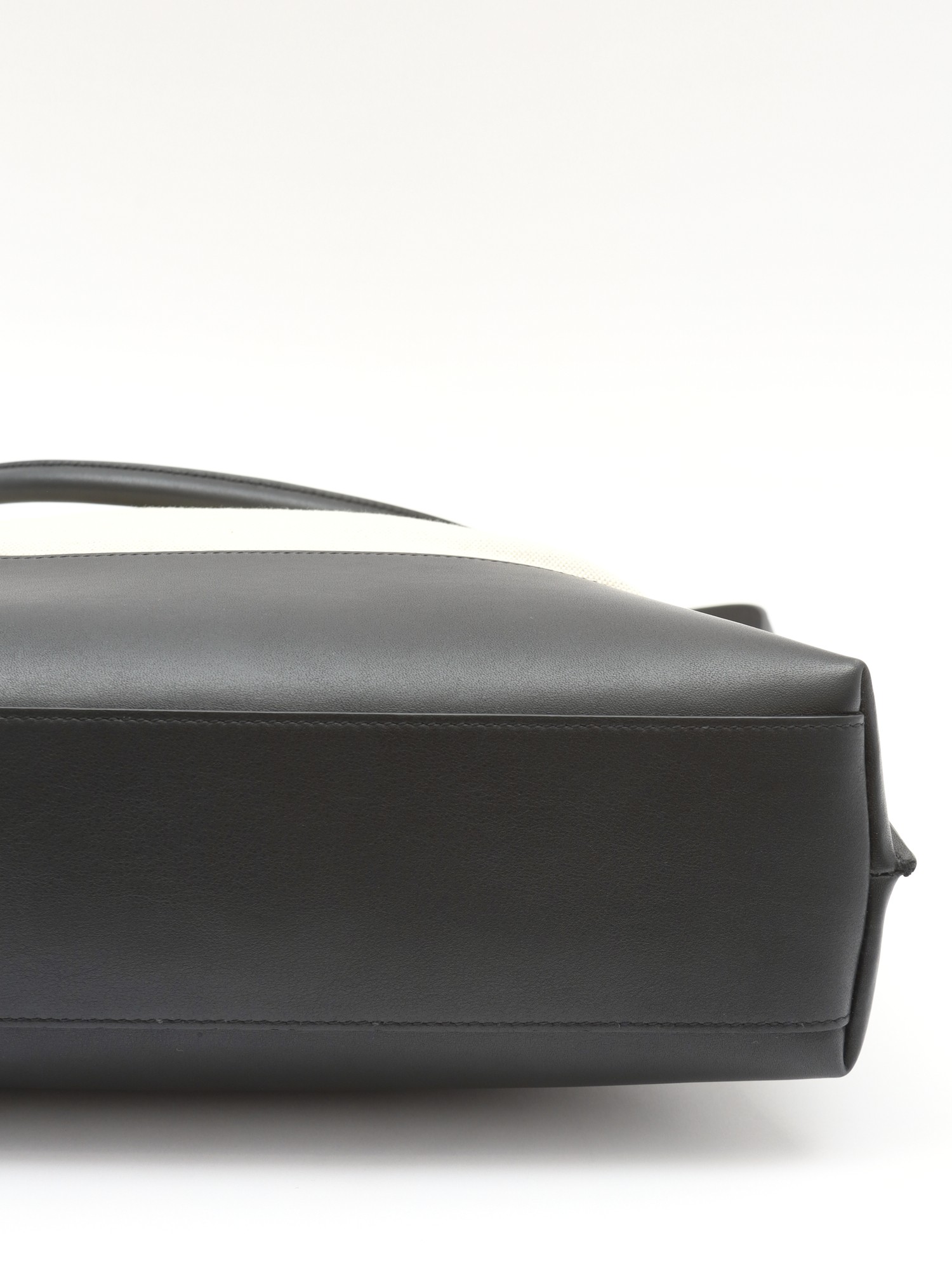 Saint Laurent Tag  9