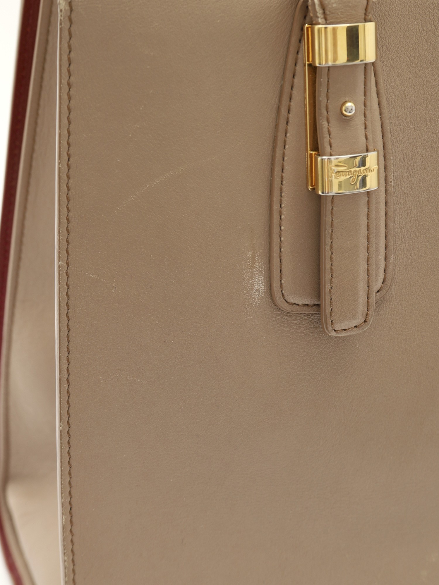 Salvatore Ferragamo Leather Bag 6