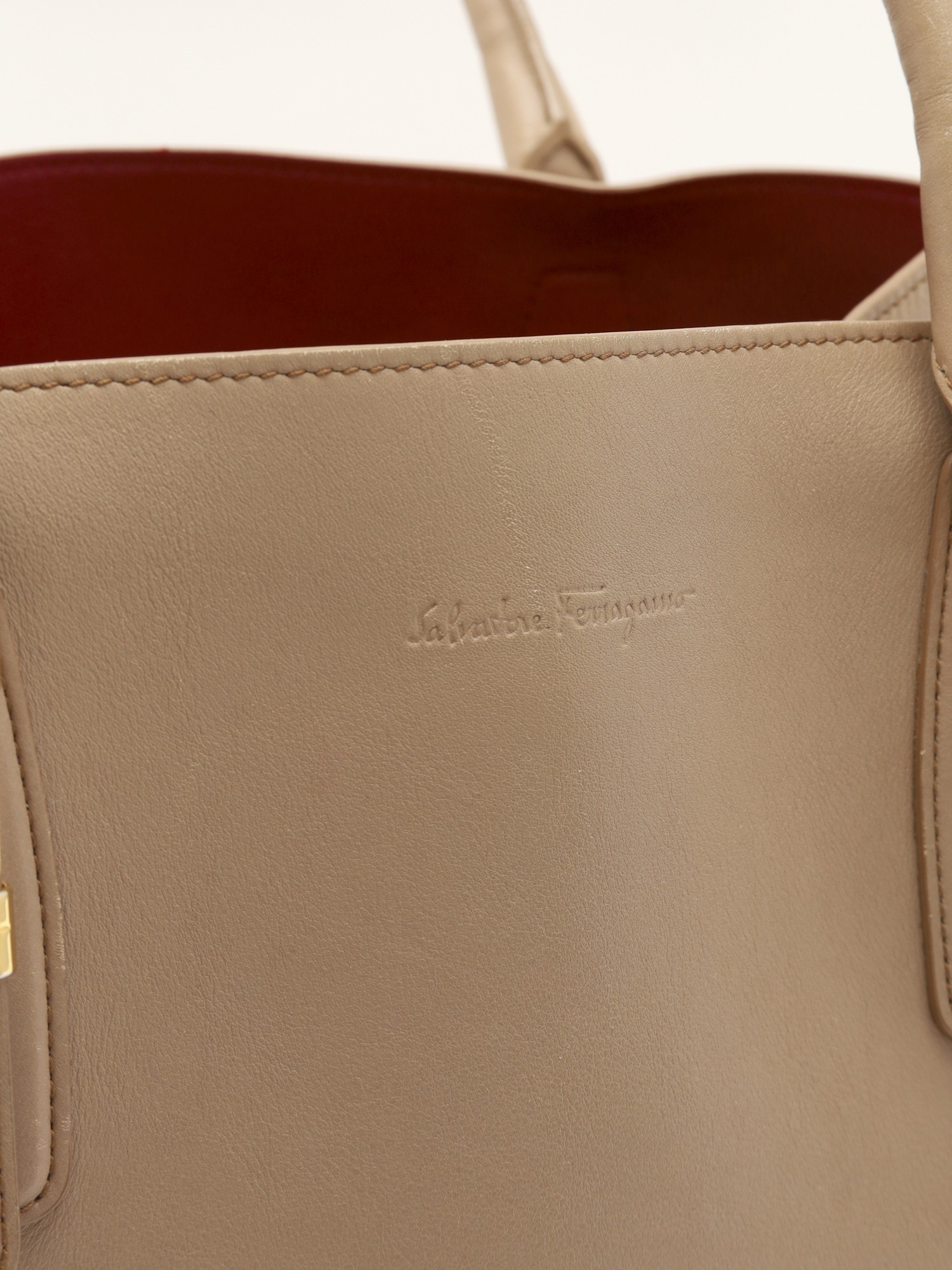 Salvatore Ferragamo Leather Bag 5