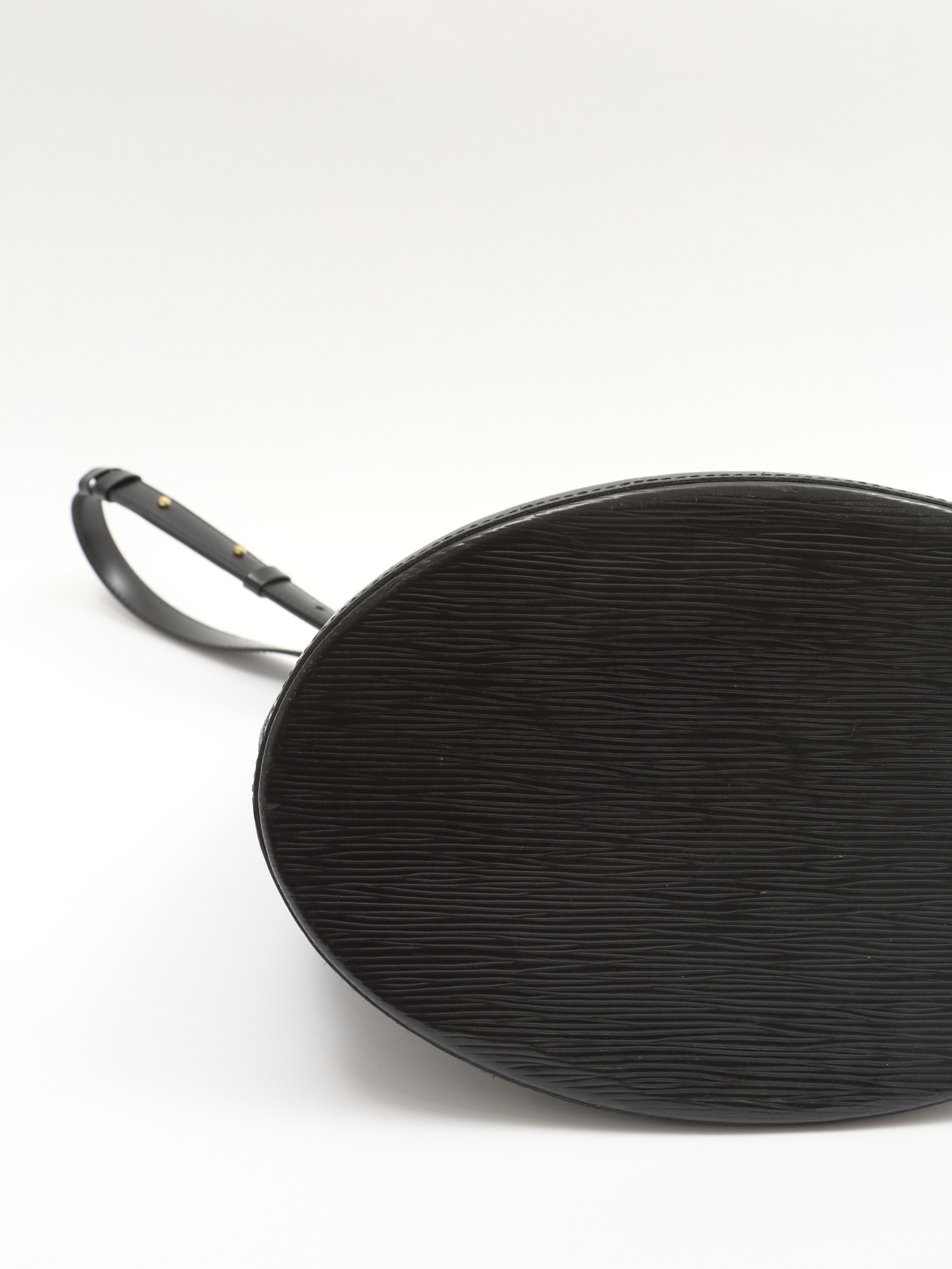 Louis Vuitton Cluny 6