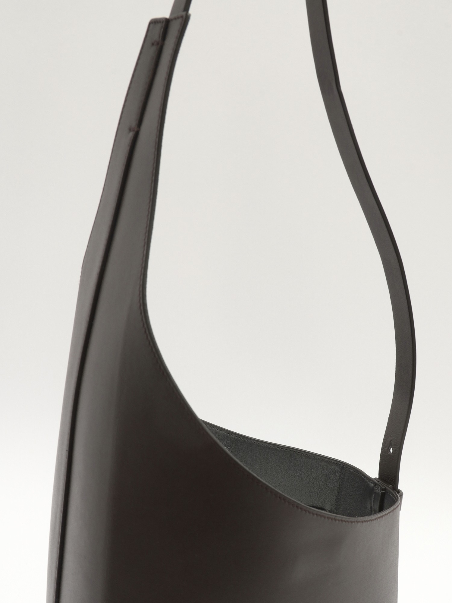 Aesther Ekme Demi Lune 4