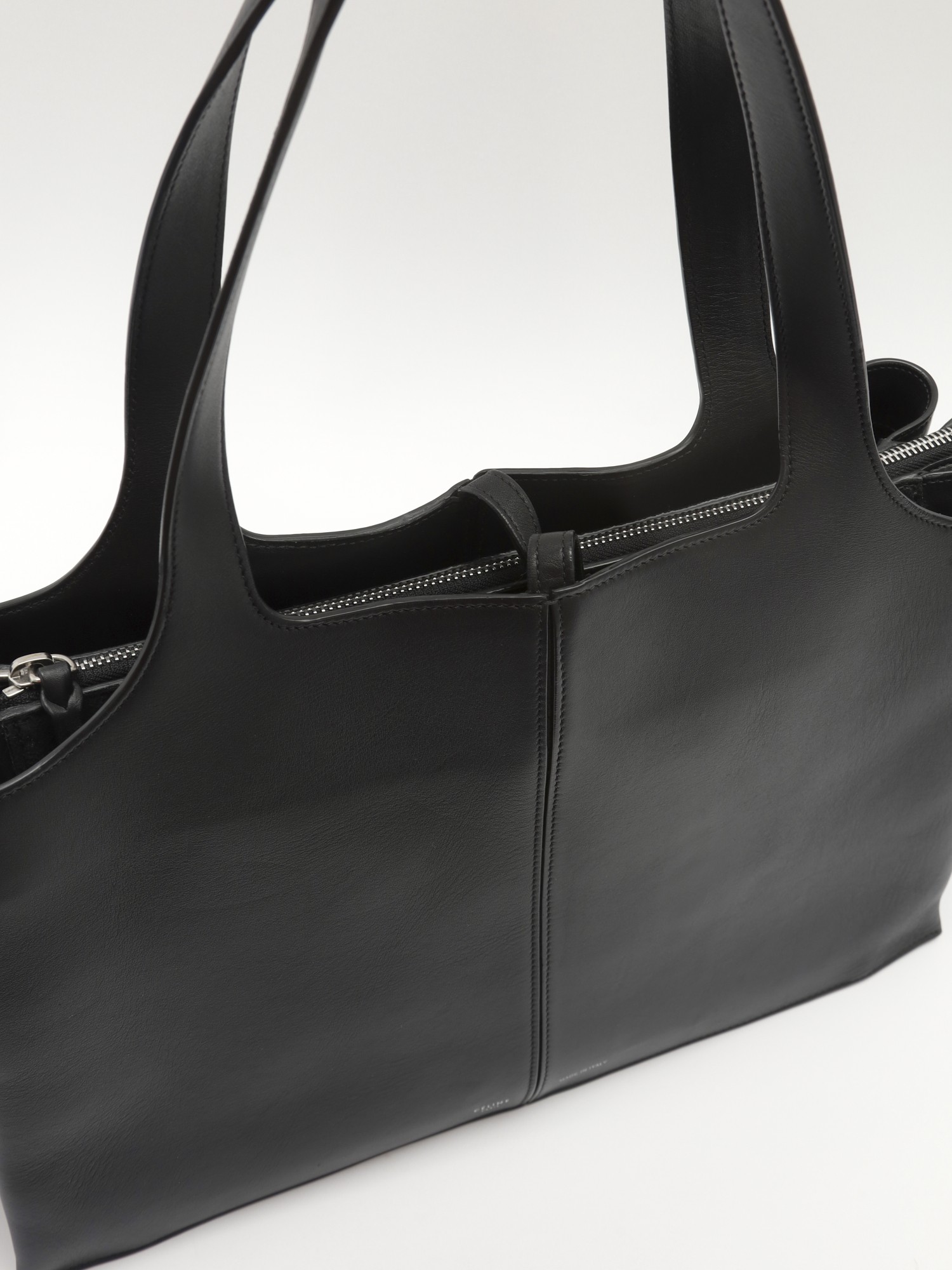 Celine Tri-Fold  5