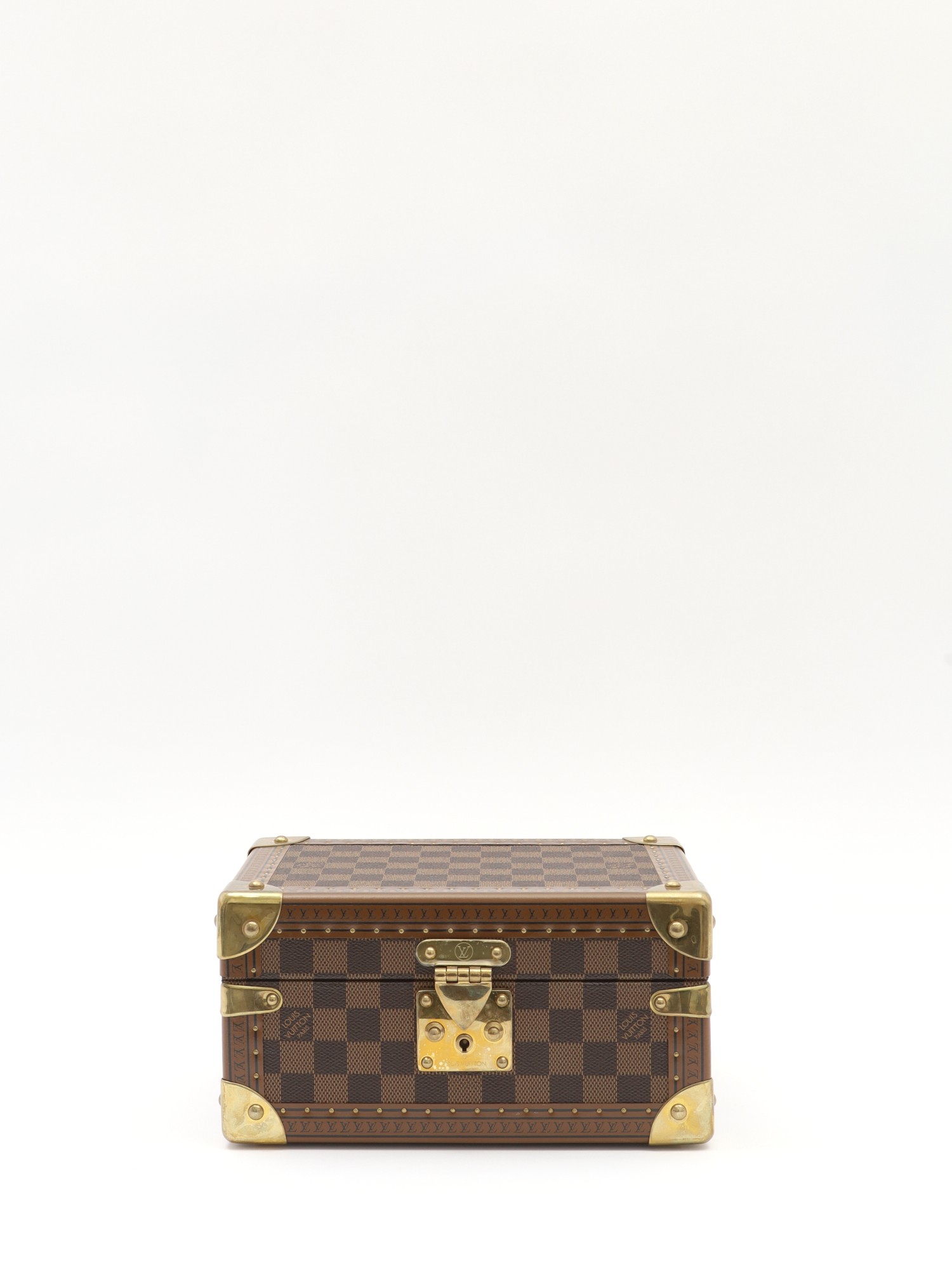 Louis Vuitton Case 0