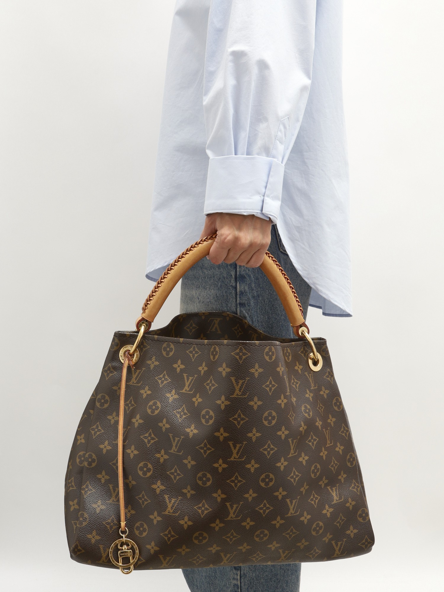 Louis Vuitton Artsy  2