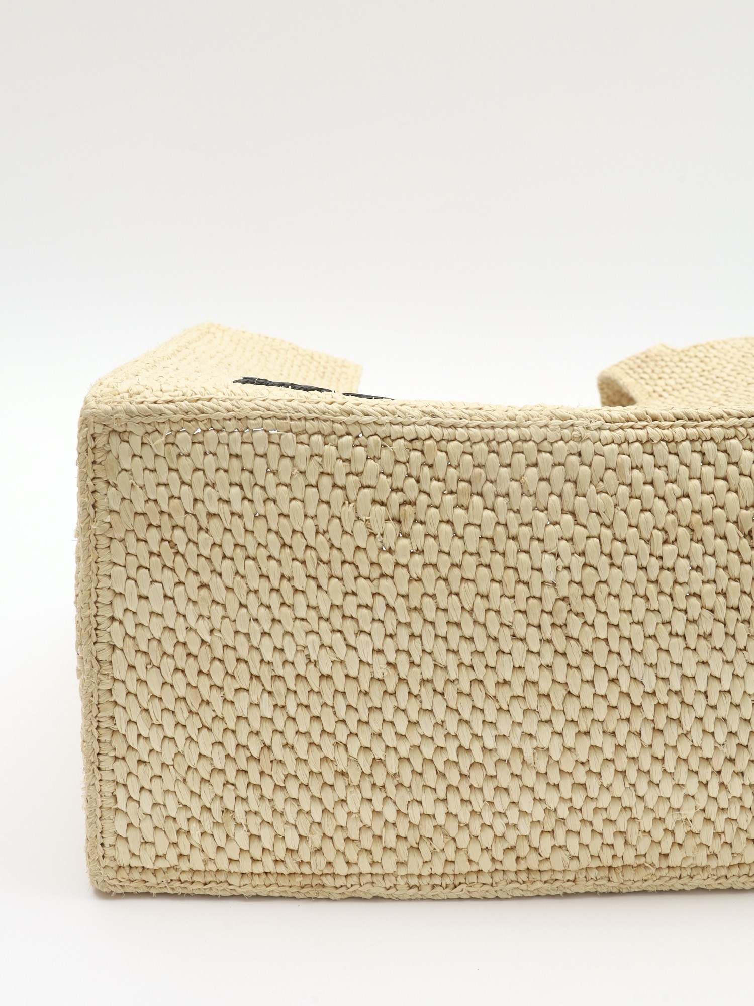 Loewe Font  7