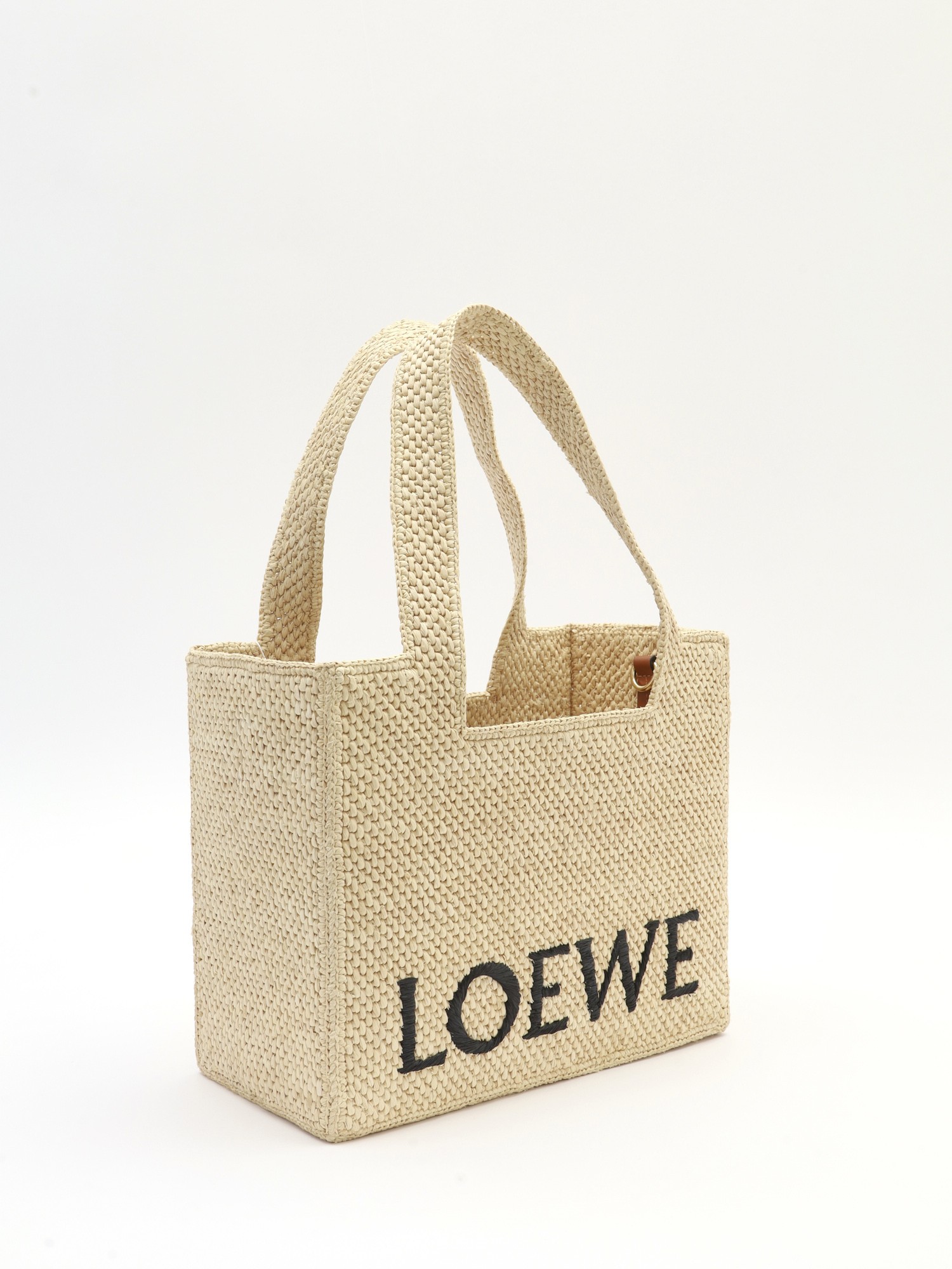 Loewe Font  2