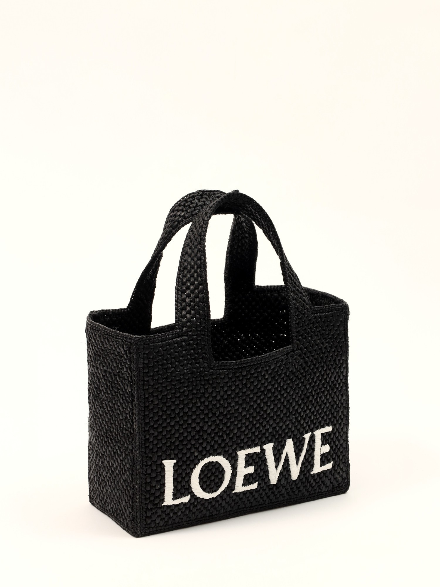 Loewe Font 2
