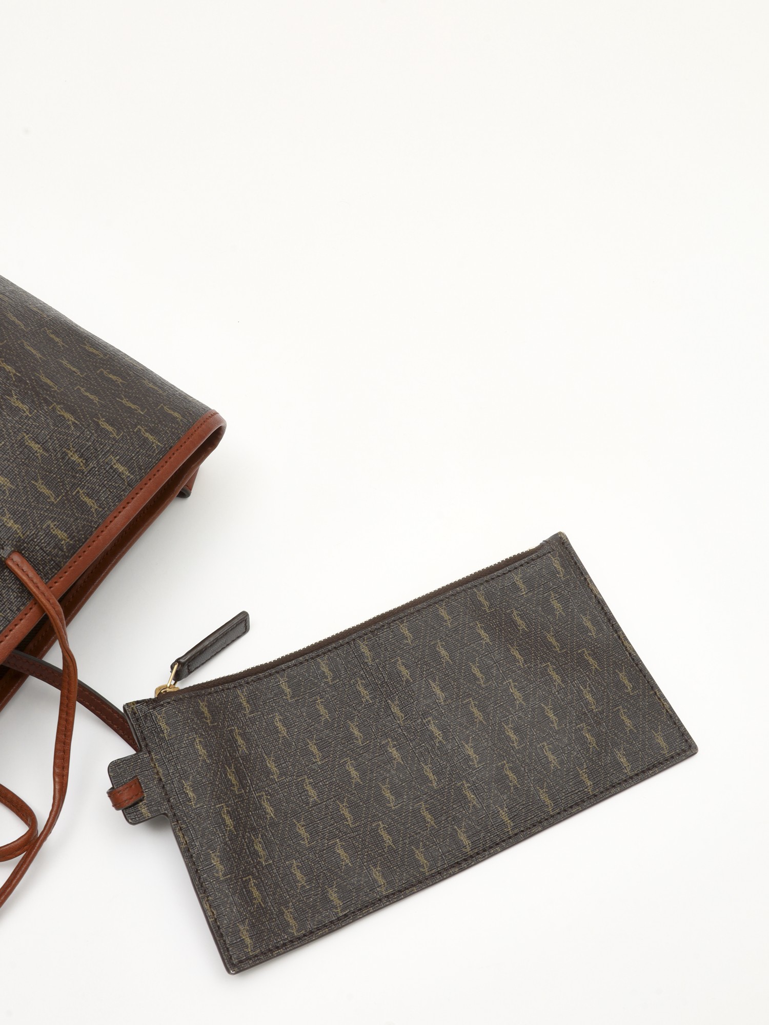 Saint Laurent Leather Bag  7