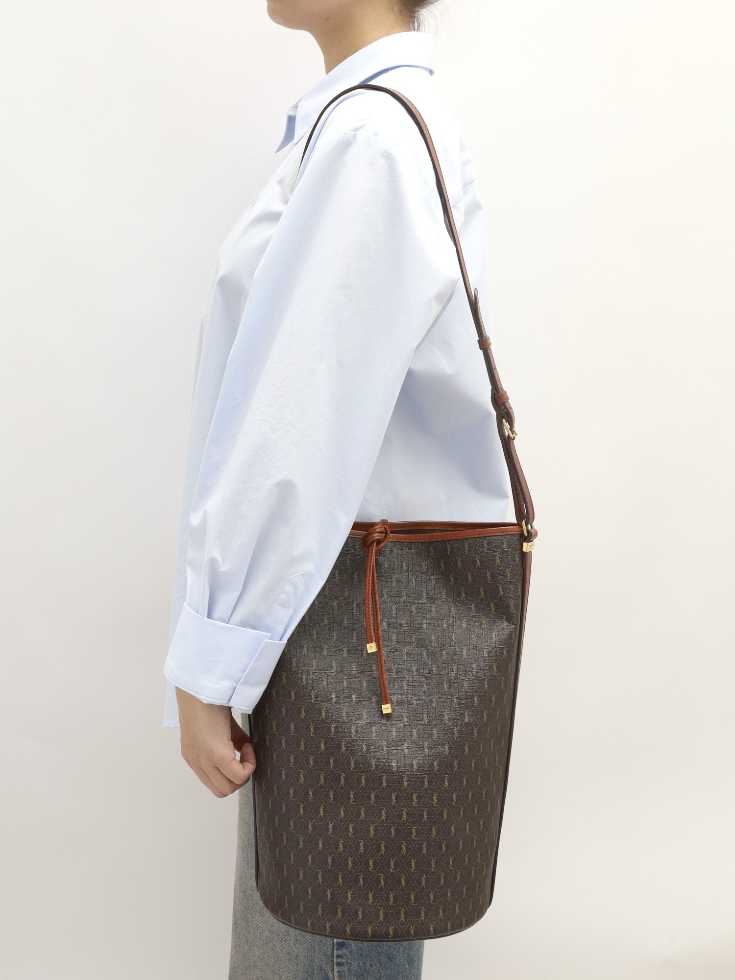 Saint Laurent Leather Bag  1