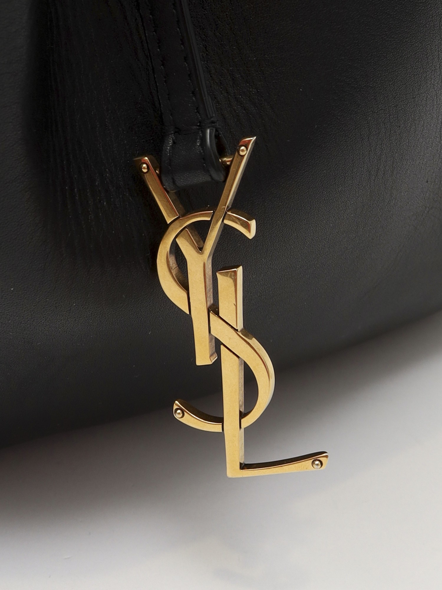 Saint Laurent Paris VII 5