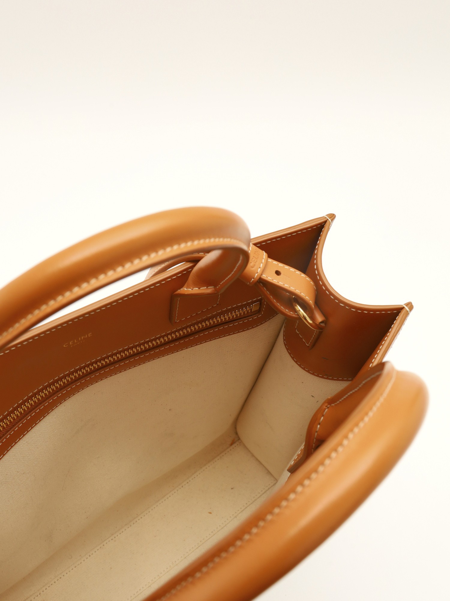 Celine Cabas  8