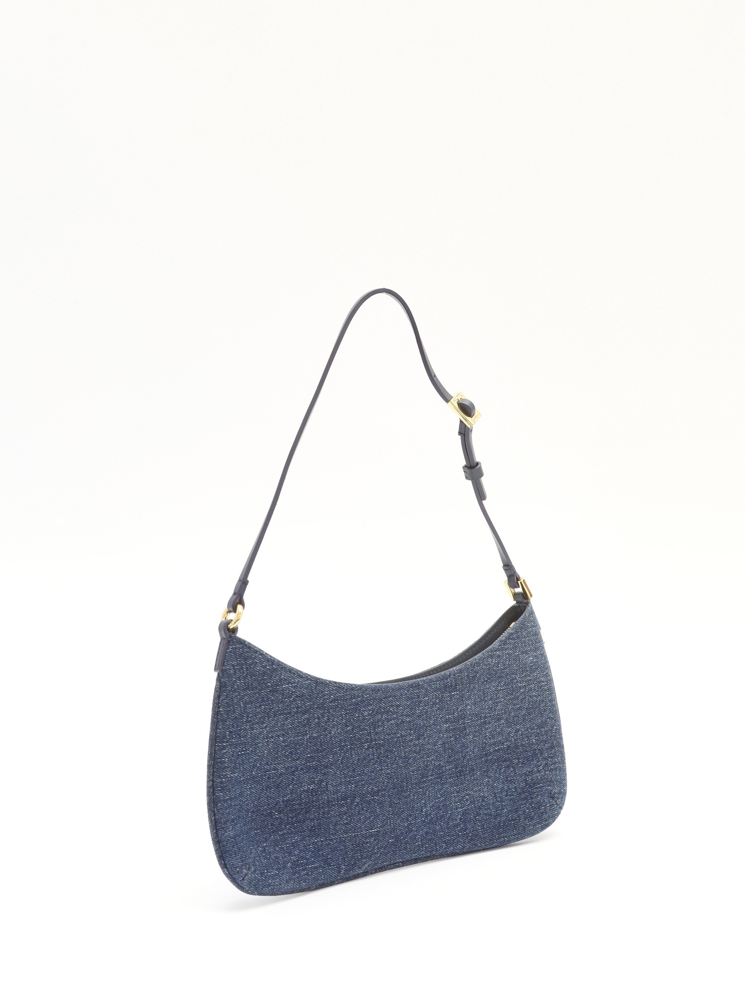 Jacquemus Le Bisou 3