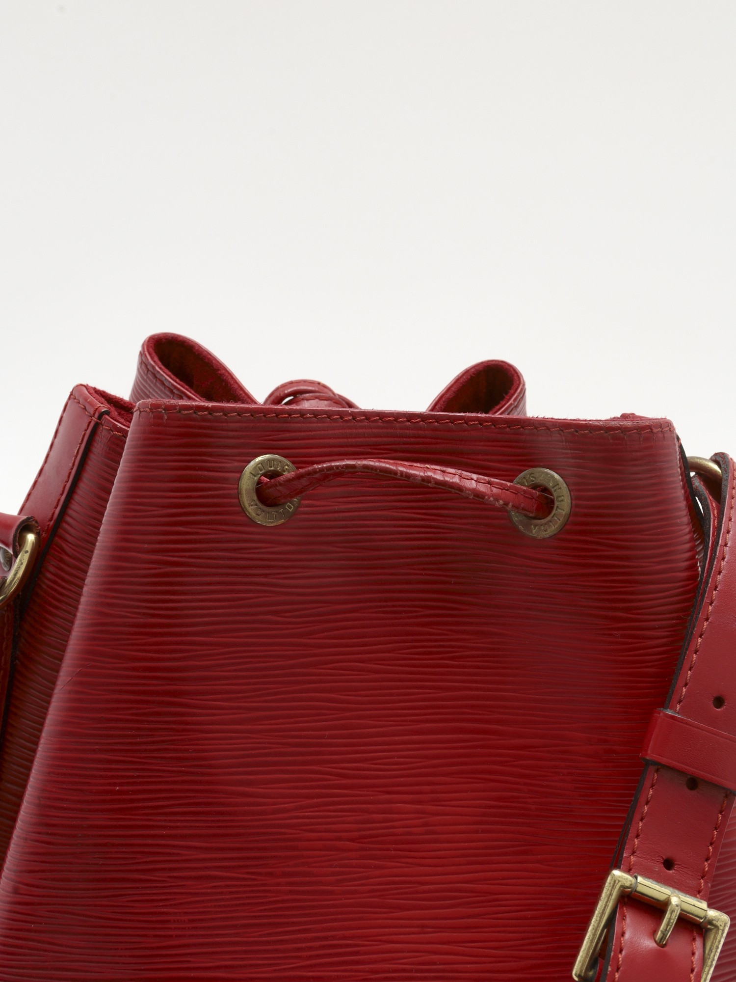 Louis Vuitton Noe 9
