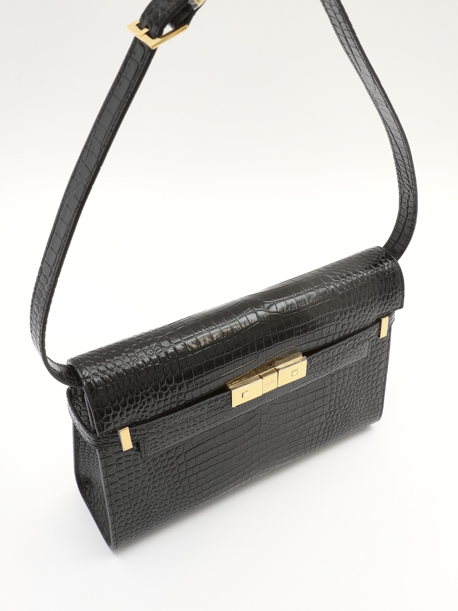Saint Laurent Manhattan  4