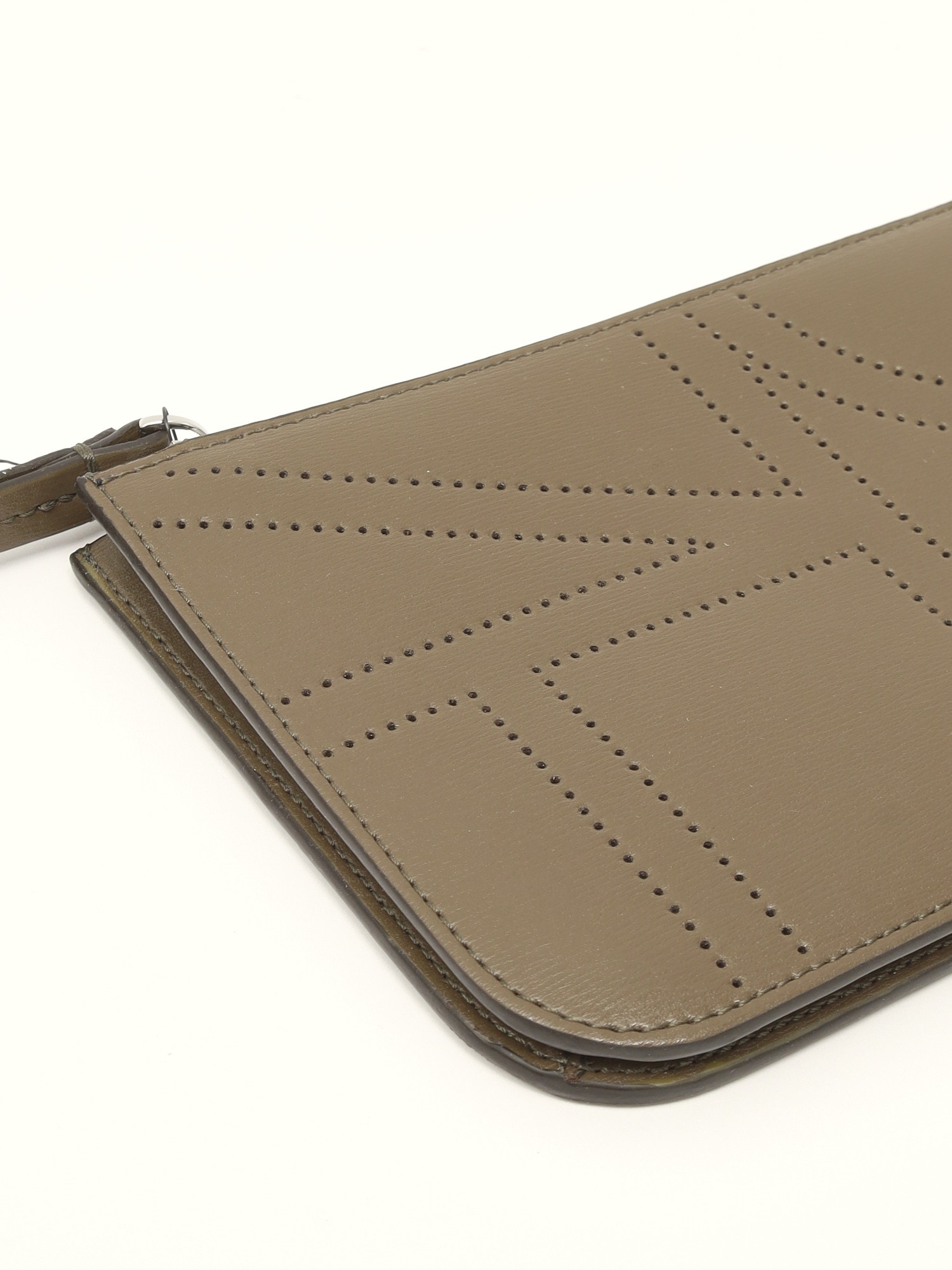 Toteme Wallet 3