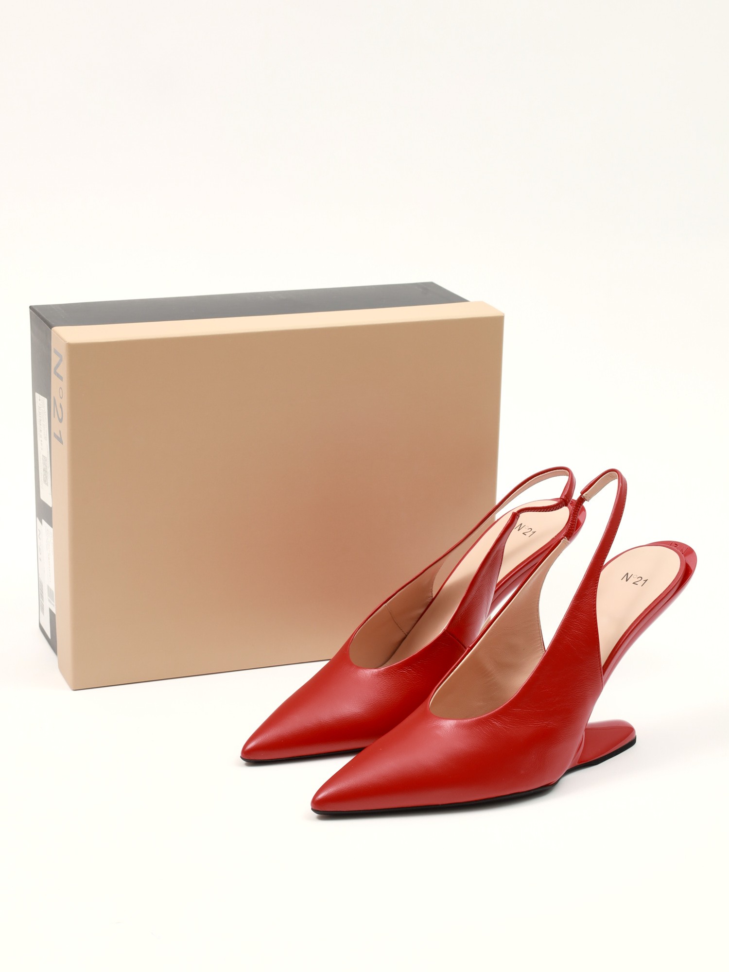 N21 Slingback Pumps 38 11