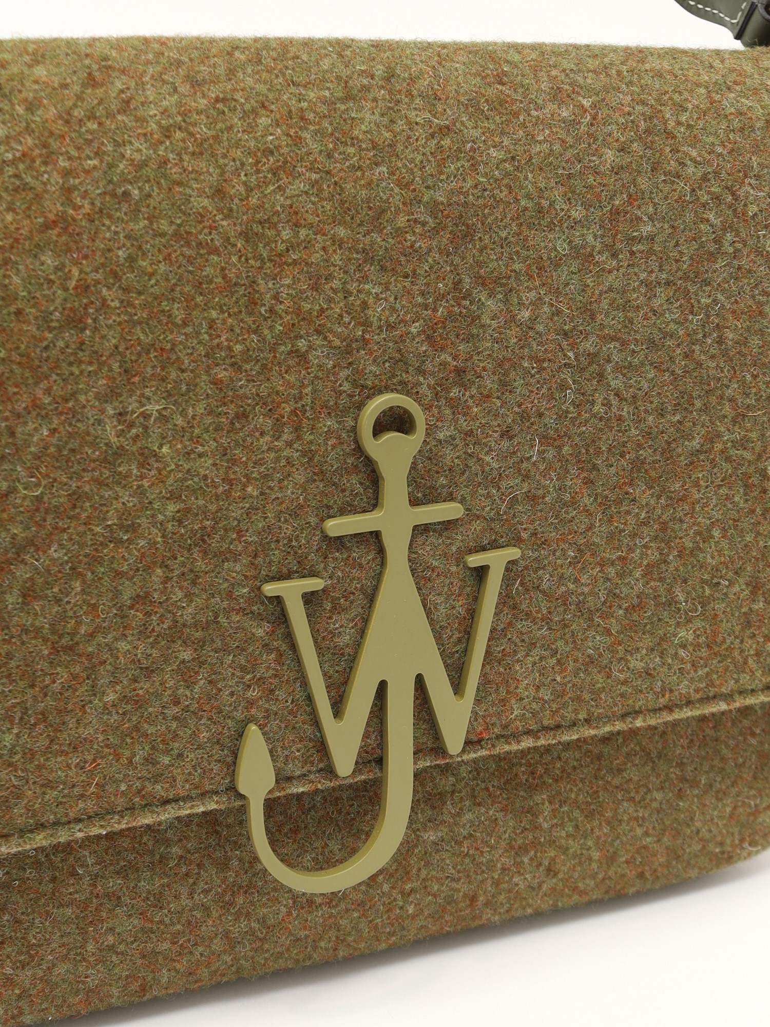 JW Anderson Anchor 5