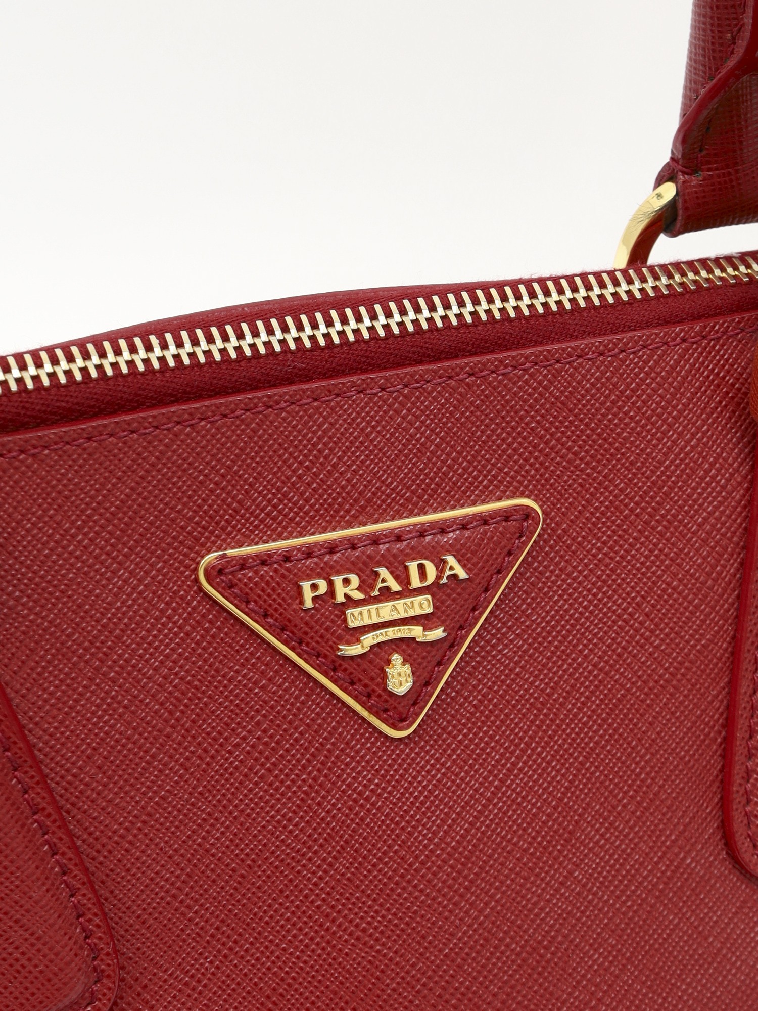 Prada Promenade 6
