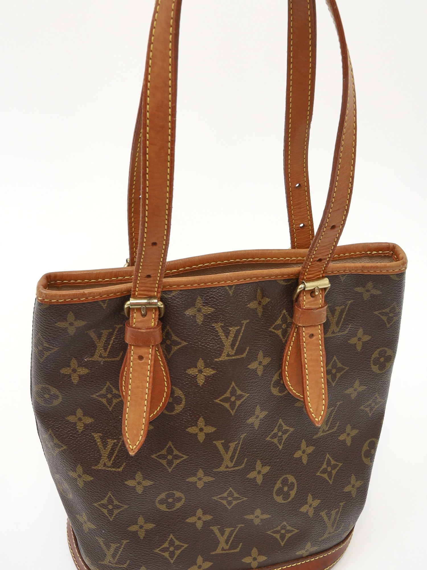 Louis Vuitton Bucket  5