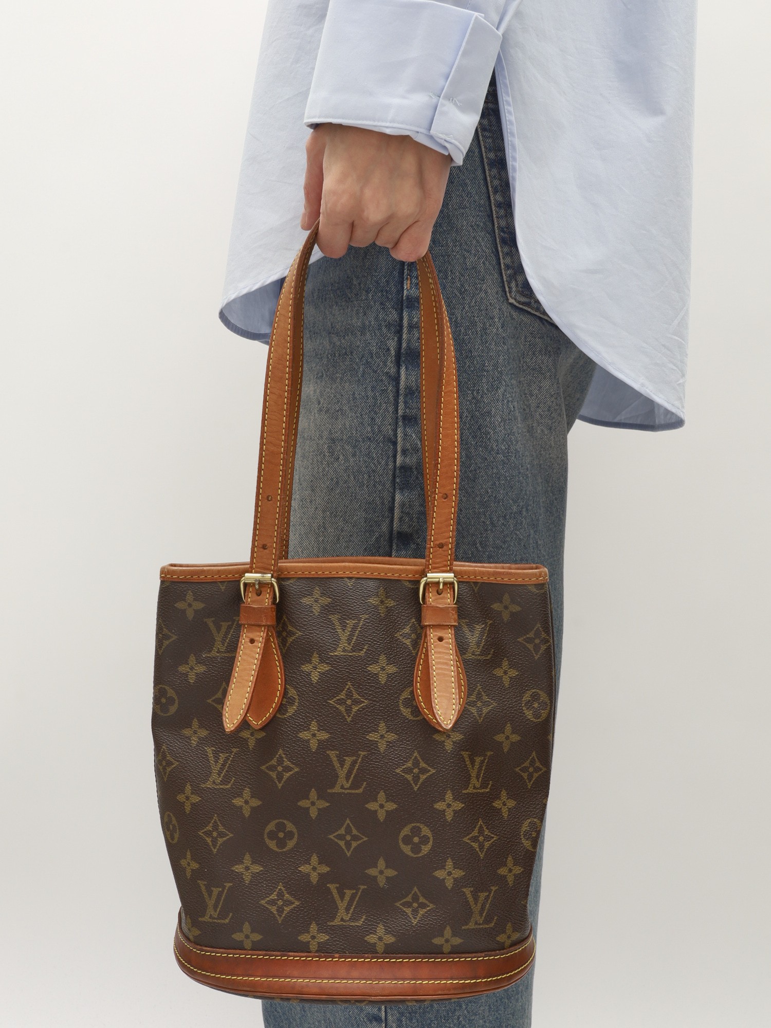 Louis Vuitton Bucket  2