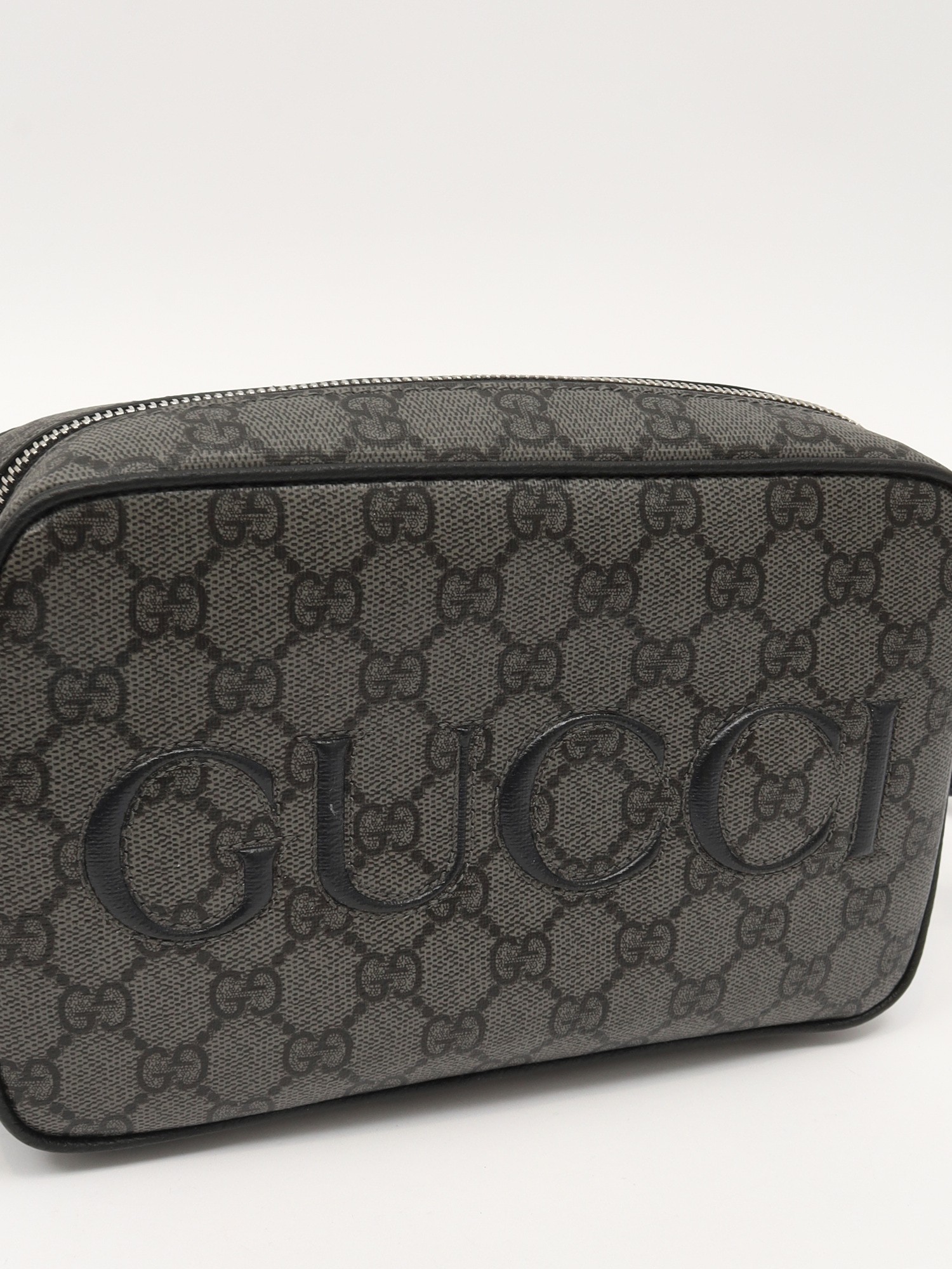 Gucci GG Supreme 9