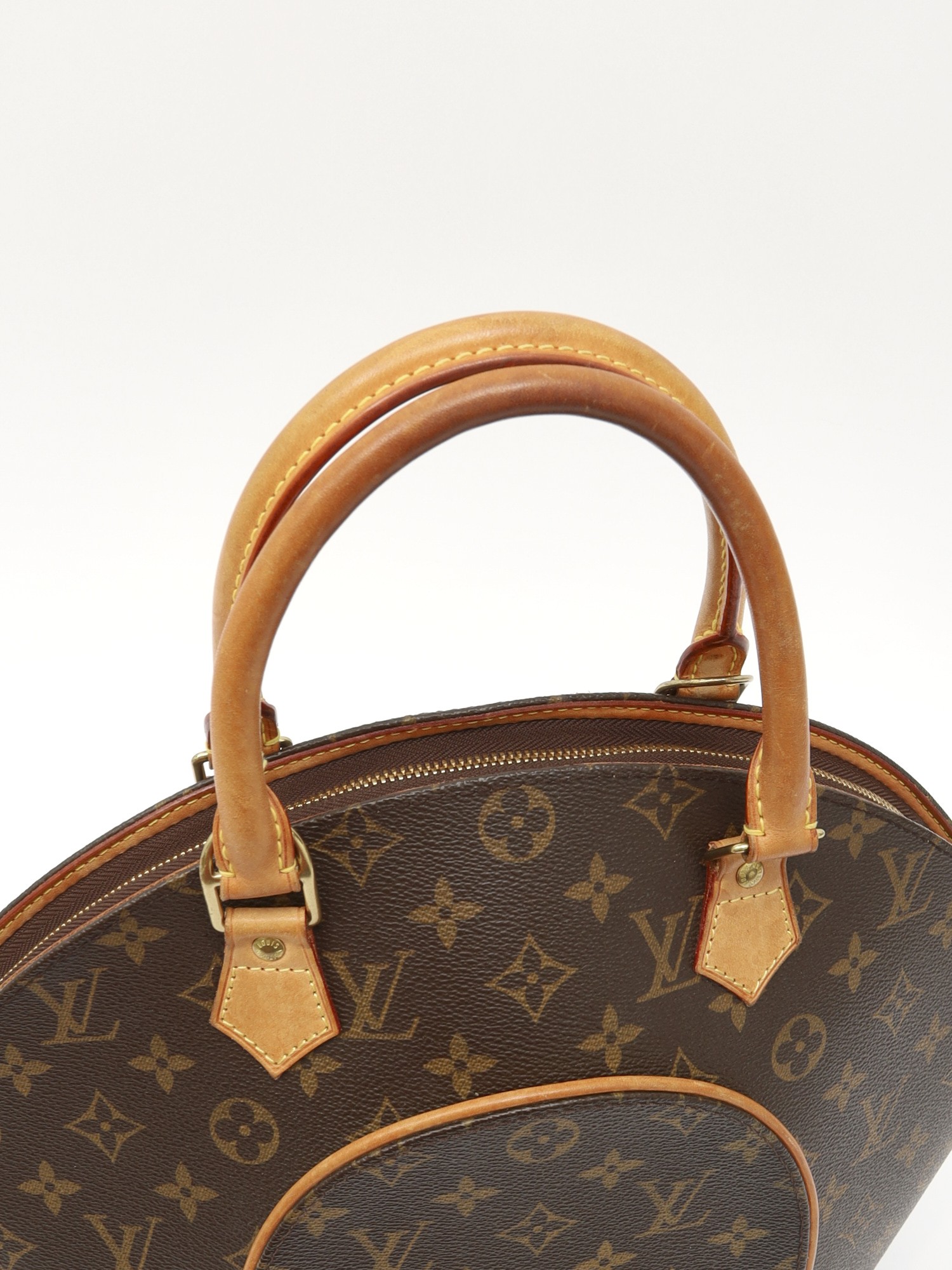 Louis Vuitton Ellipse  4