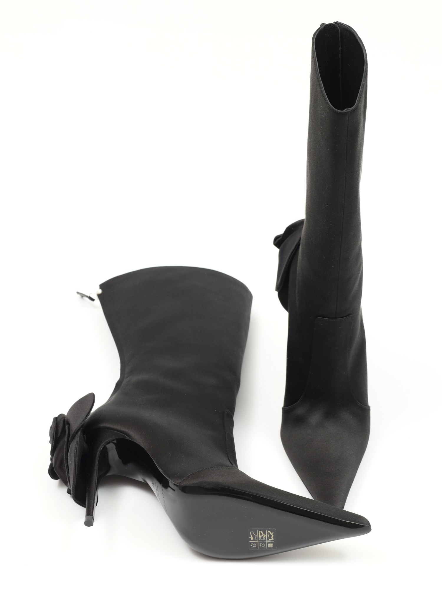 Magda Butrym Sharp Pointed Flower Boots 39 9