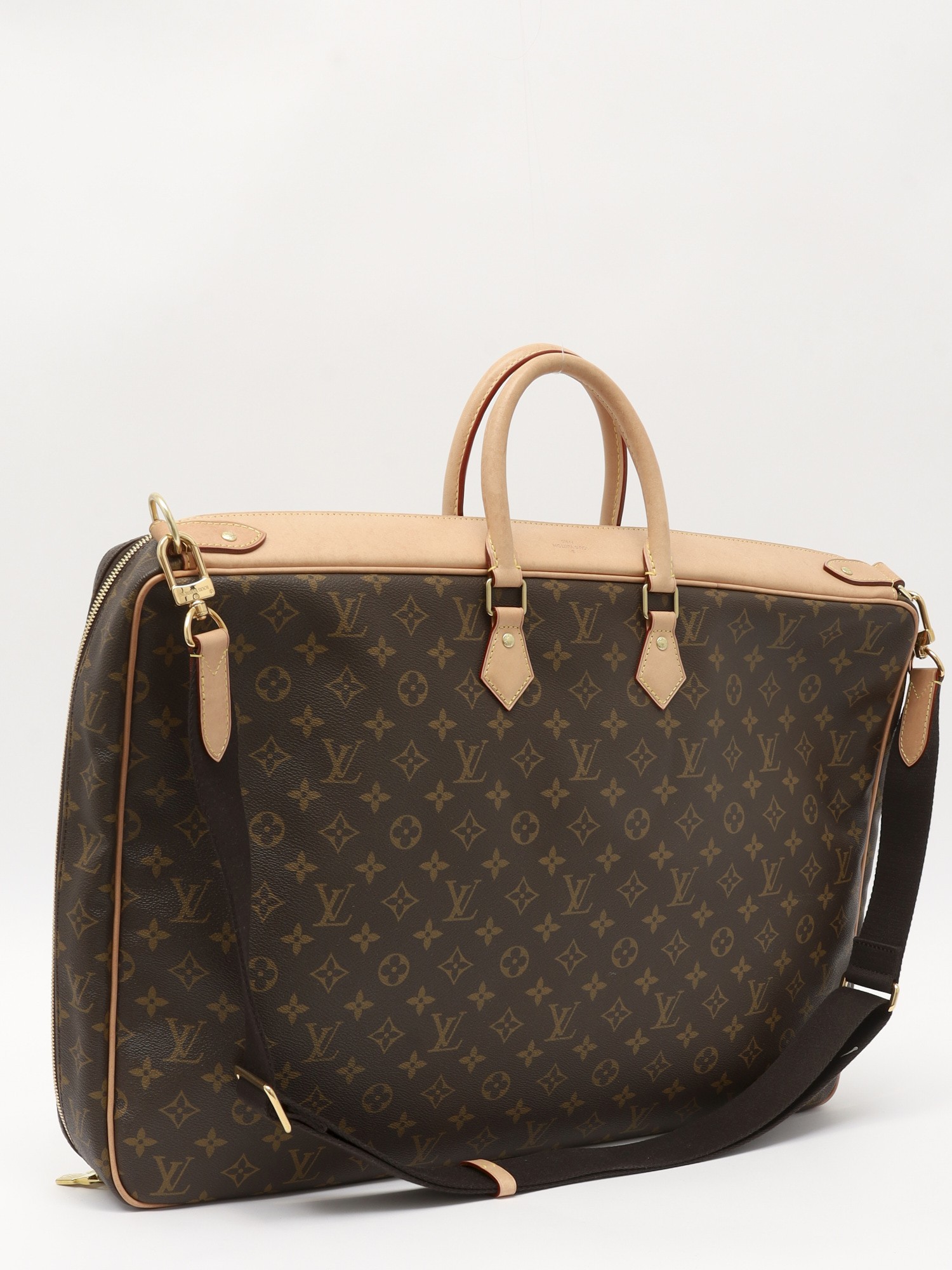 Louis Vuitton Case 3