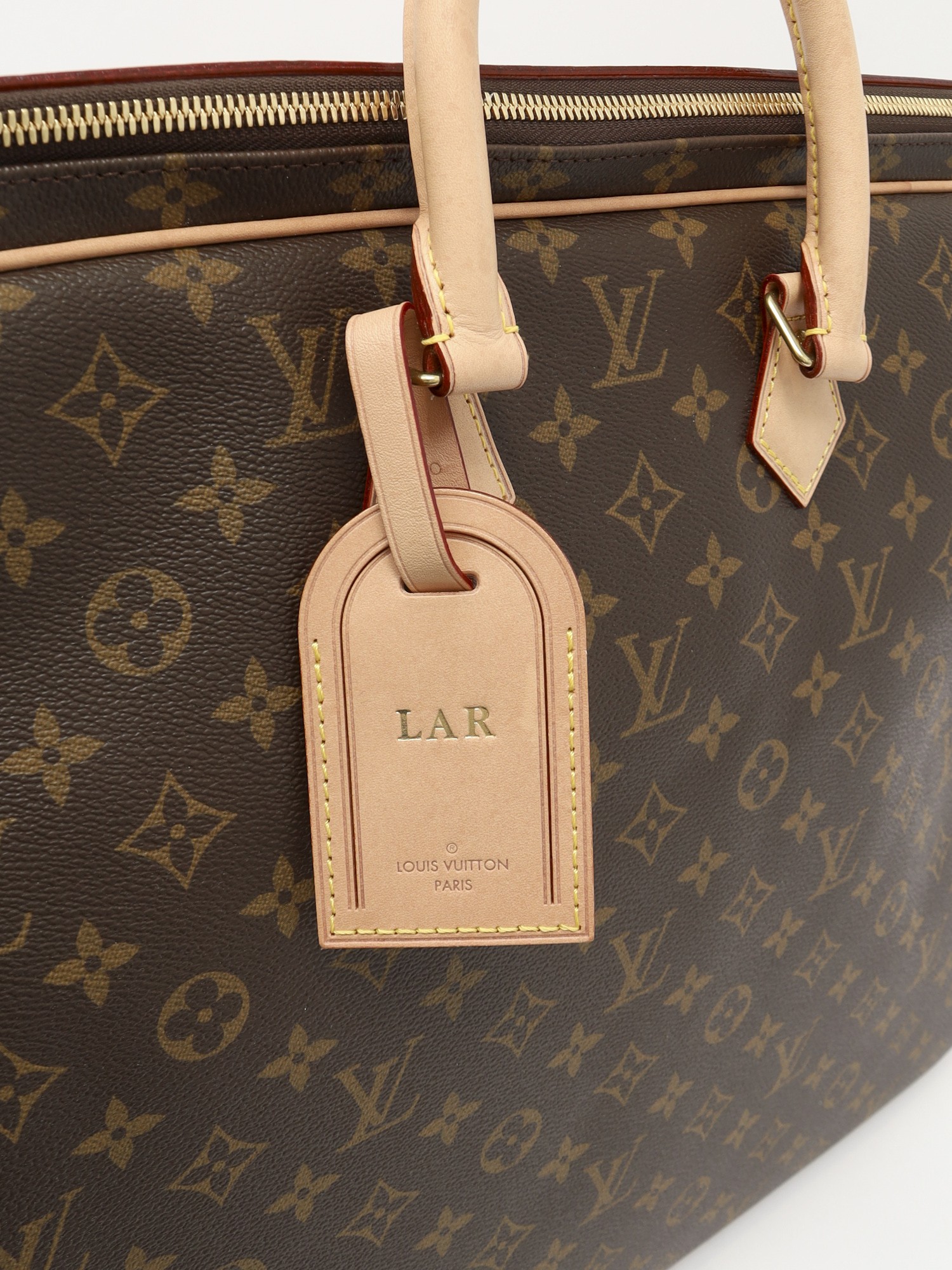 Louis Vuitton Case 4