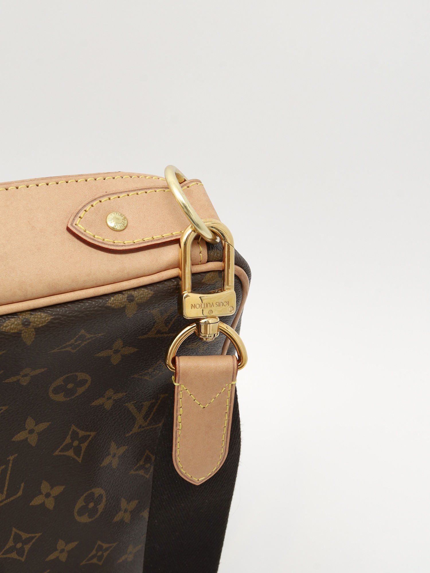 Louis Vuitton Case 8