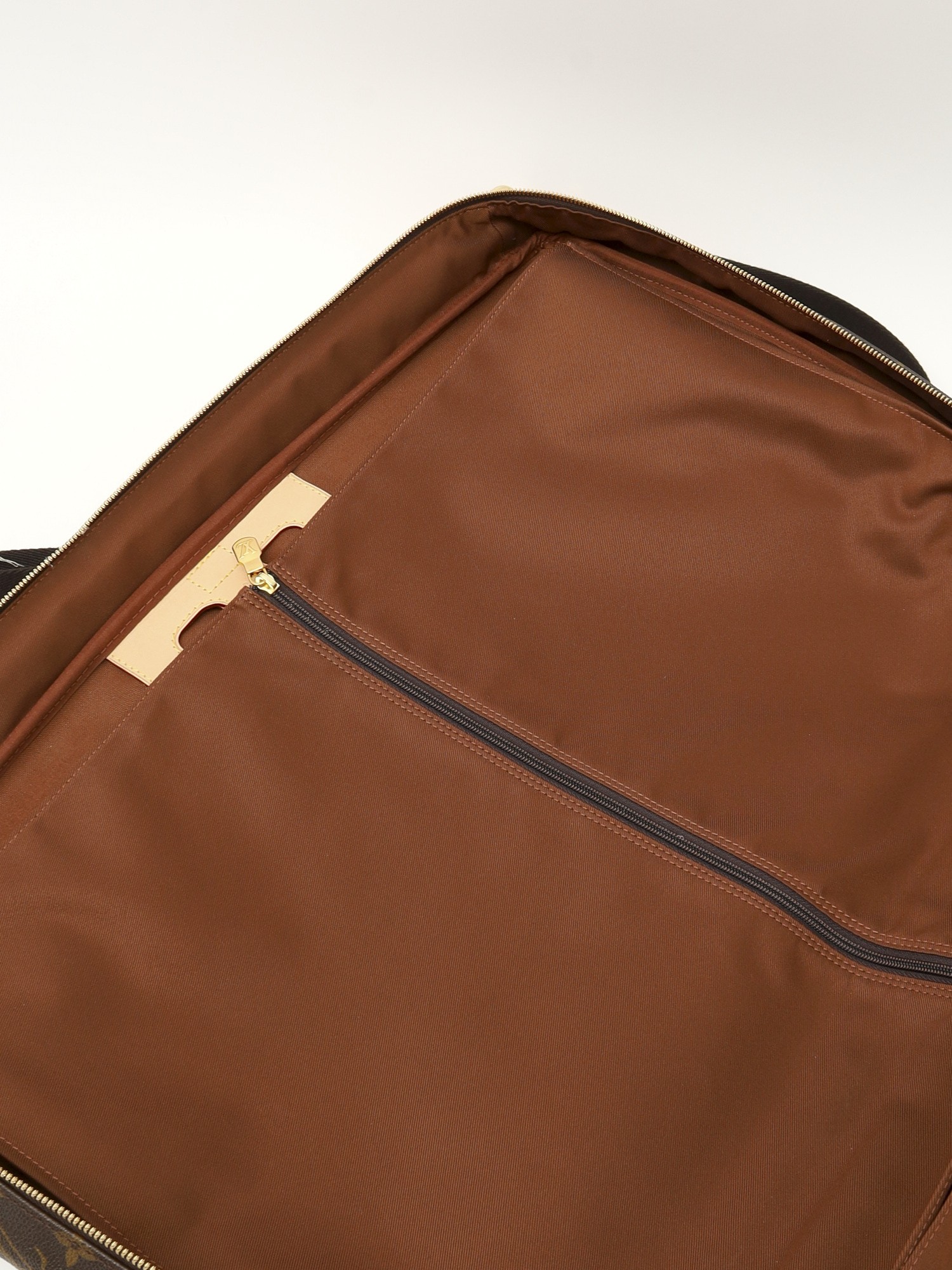 Louis Vuitton Case 12