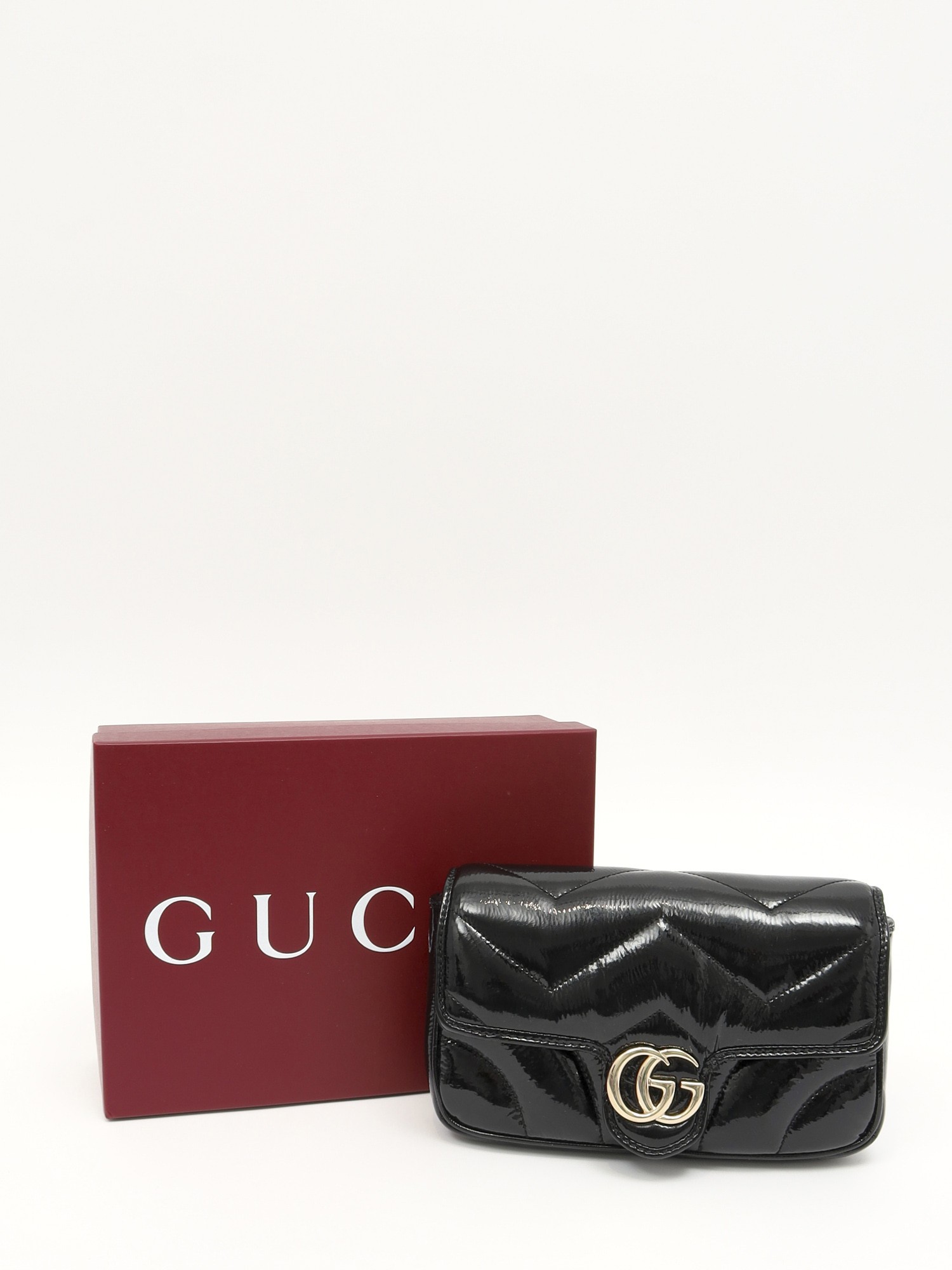 Gucci GG Marmont 10